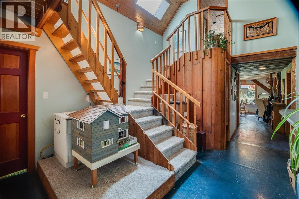 8494 Red Mountain Road Property Photo 36