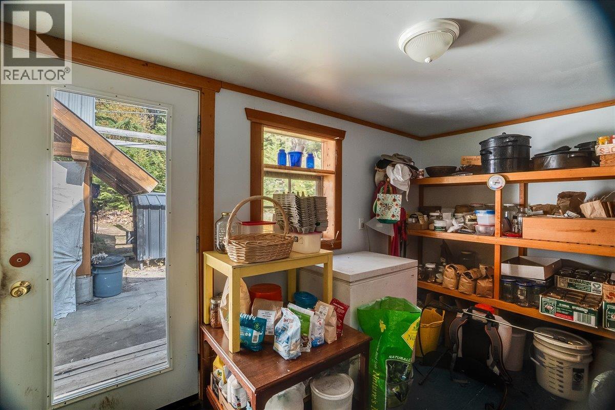 8494 Red Mountain Road Property Photo 47