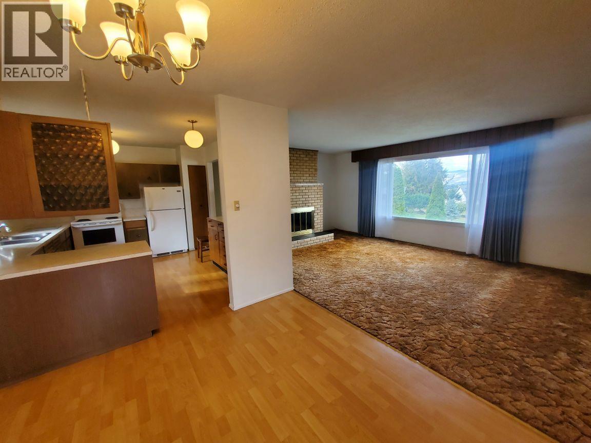 683 Downie Road Property Photo 6