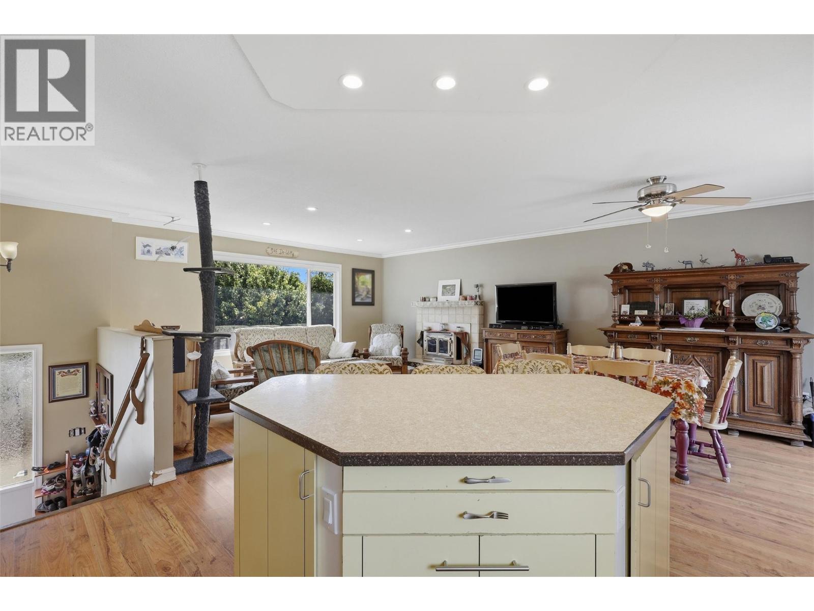 4809 Bolean Drive Property Photo 8