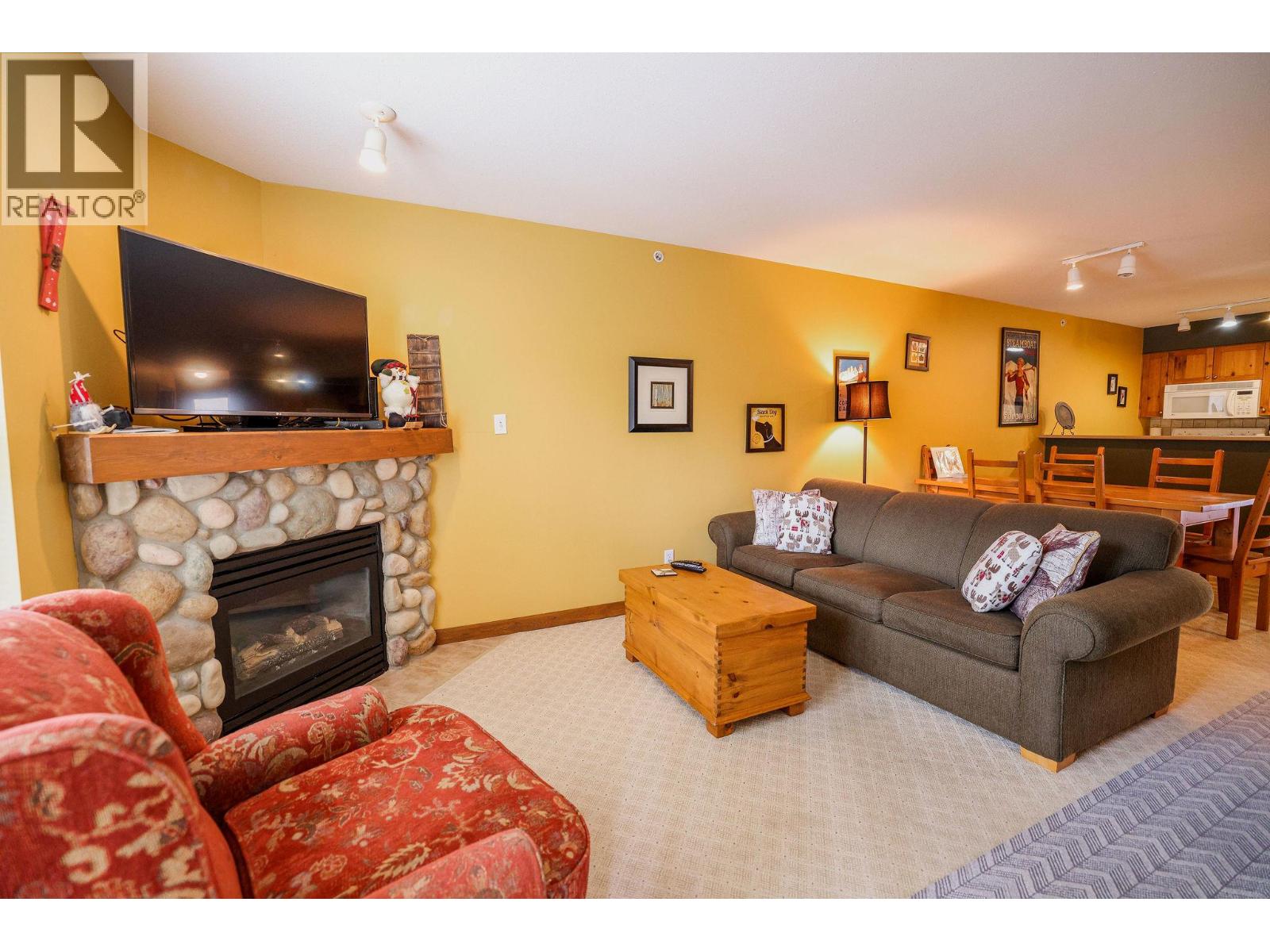 9812 Silver Star Road Unit# 305 Property Photo 2