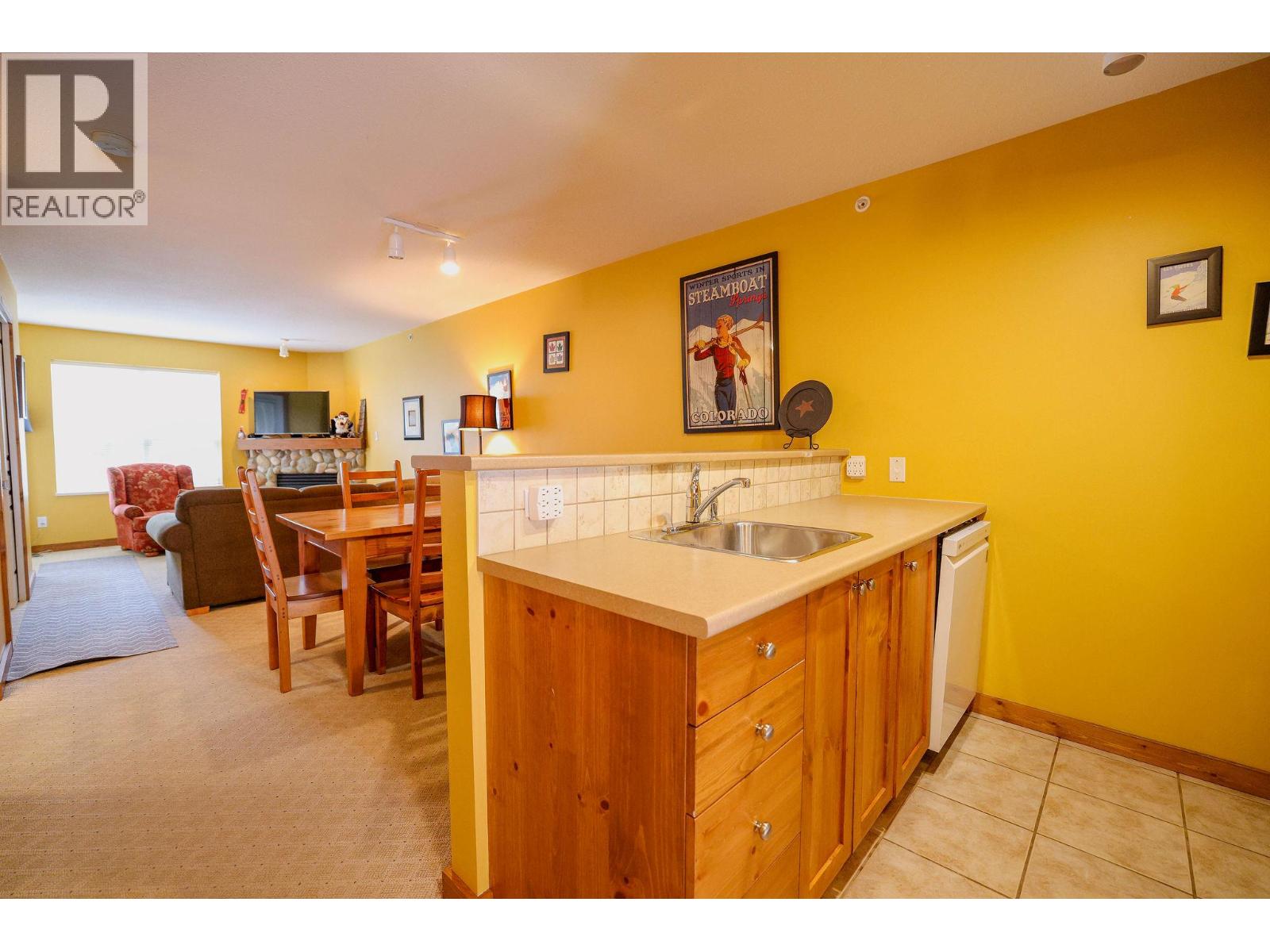 9812 Silver Star Road Unit# 305 Property Photo 6