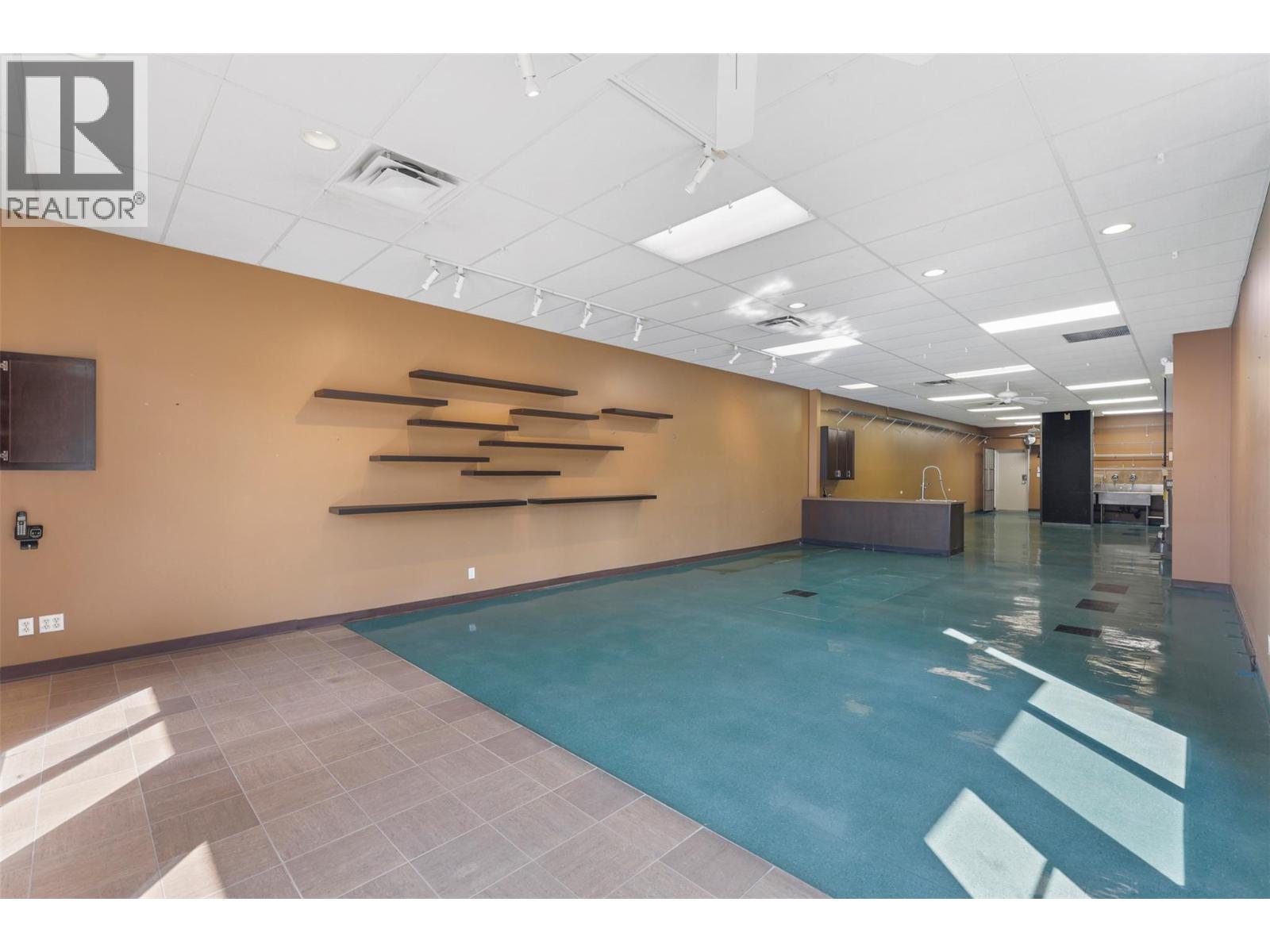 182 Tranquille Road Property Photo 3