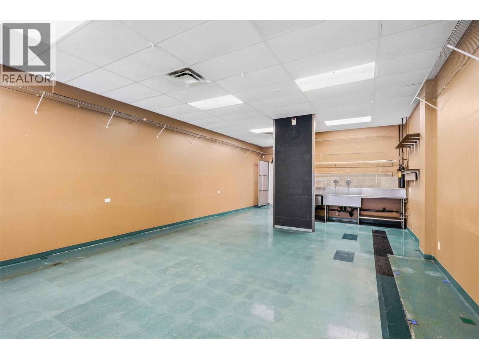 182 Tranquille Road Property Photo 7