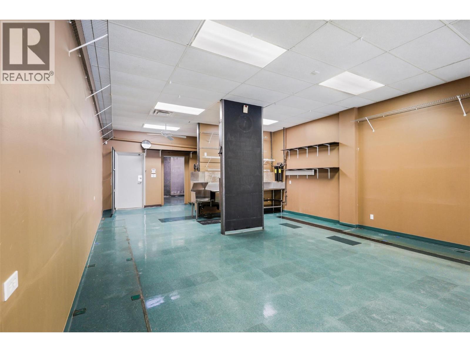 182 Tranquille Road Property Photo 8