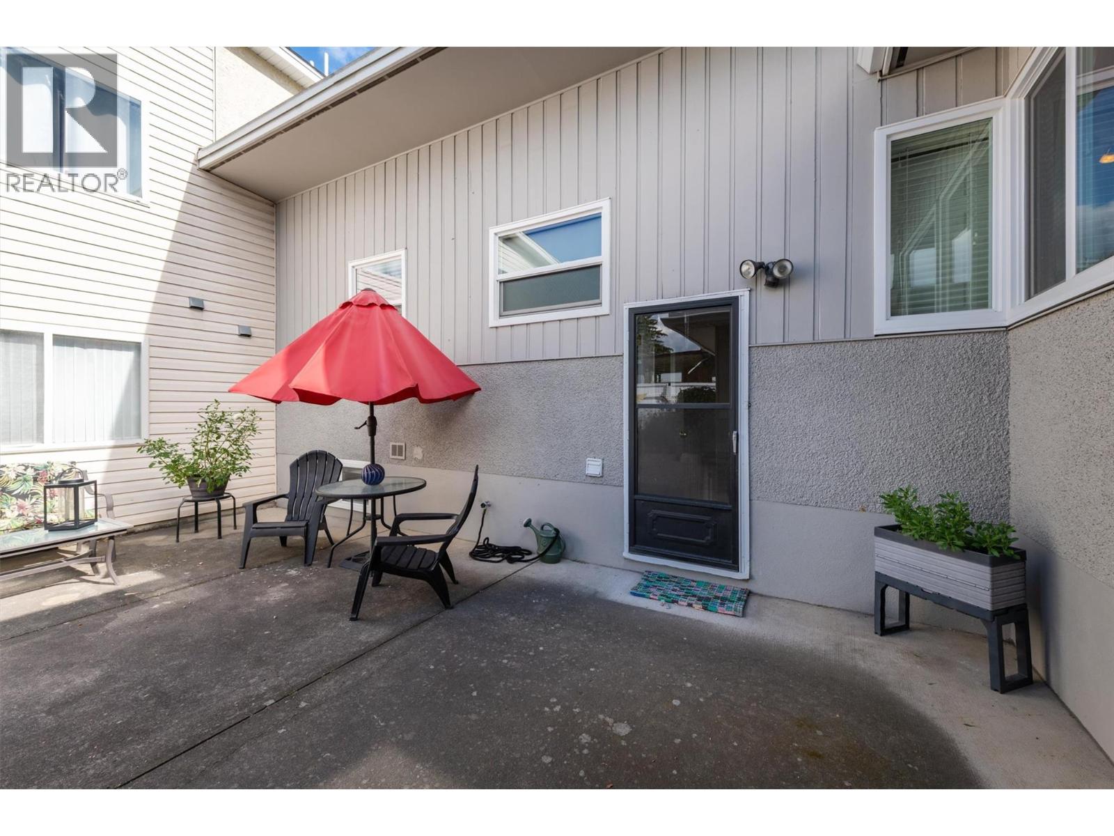 1296 Kelglen Crescent Property Photo 35