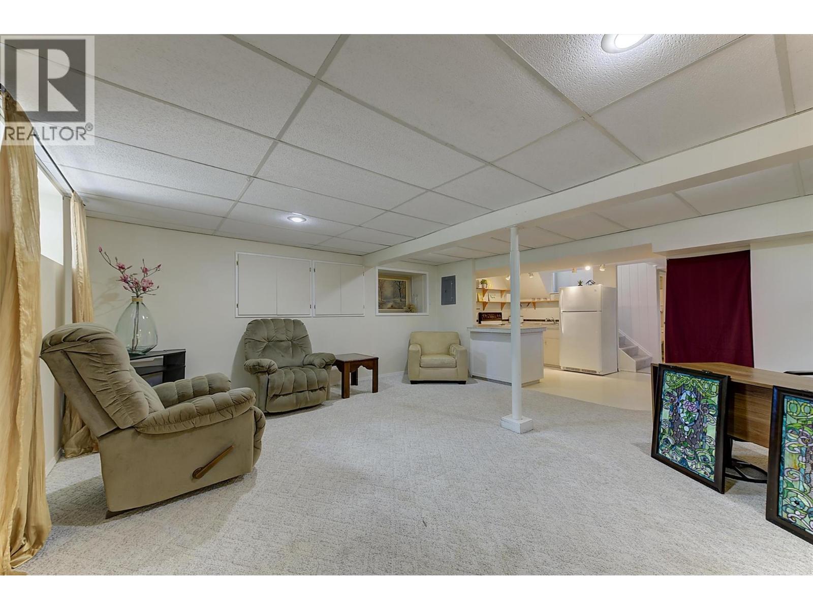 1296 Kelglen Crescent Property Photo 41