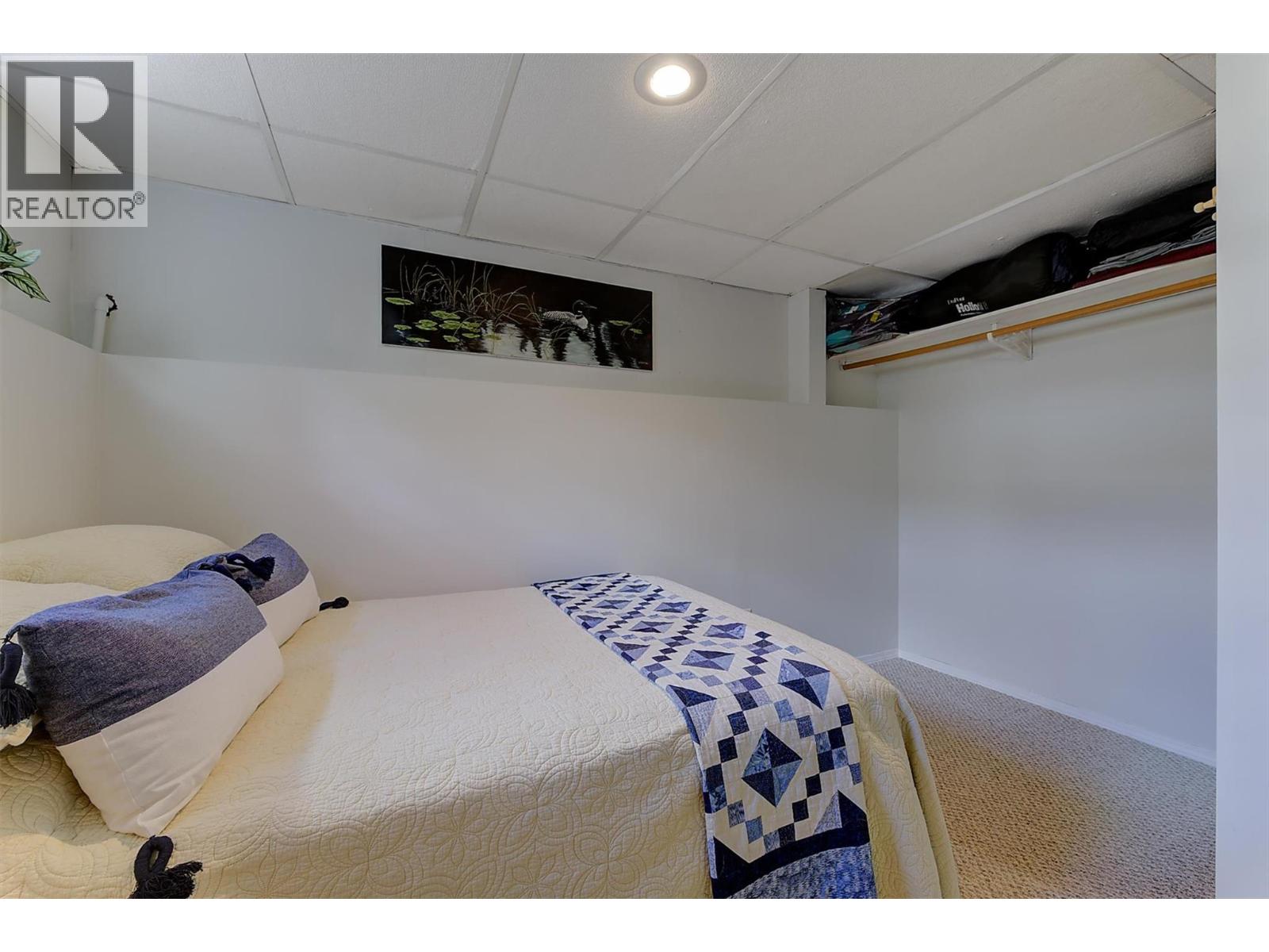 1296 Kelglen Crescent Property Photo 43