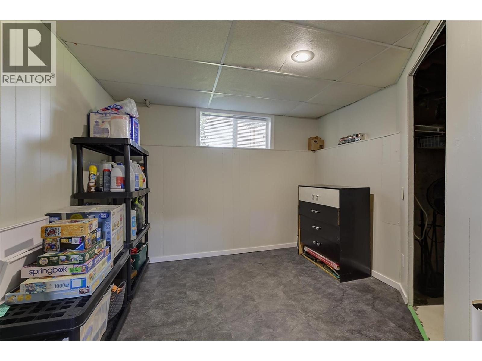 1296 Kelglen Crescent Property Photo 48