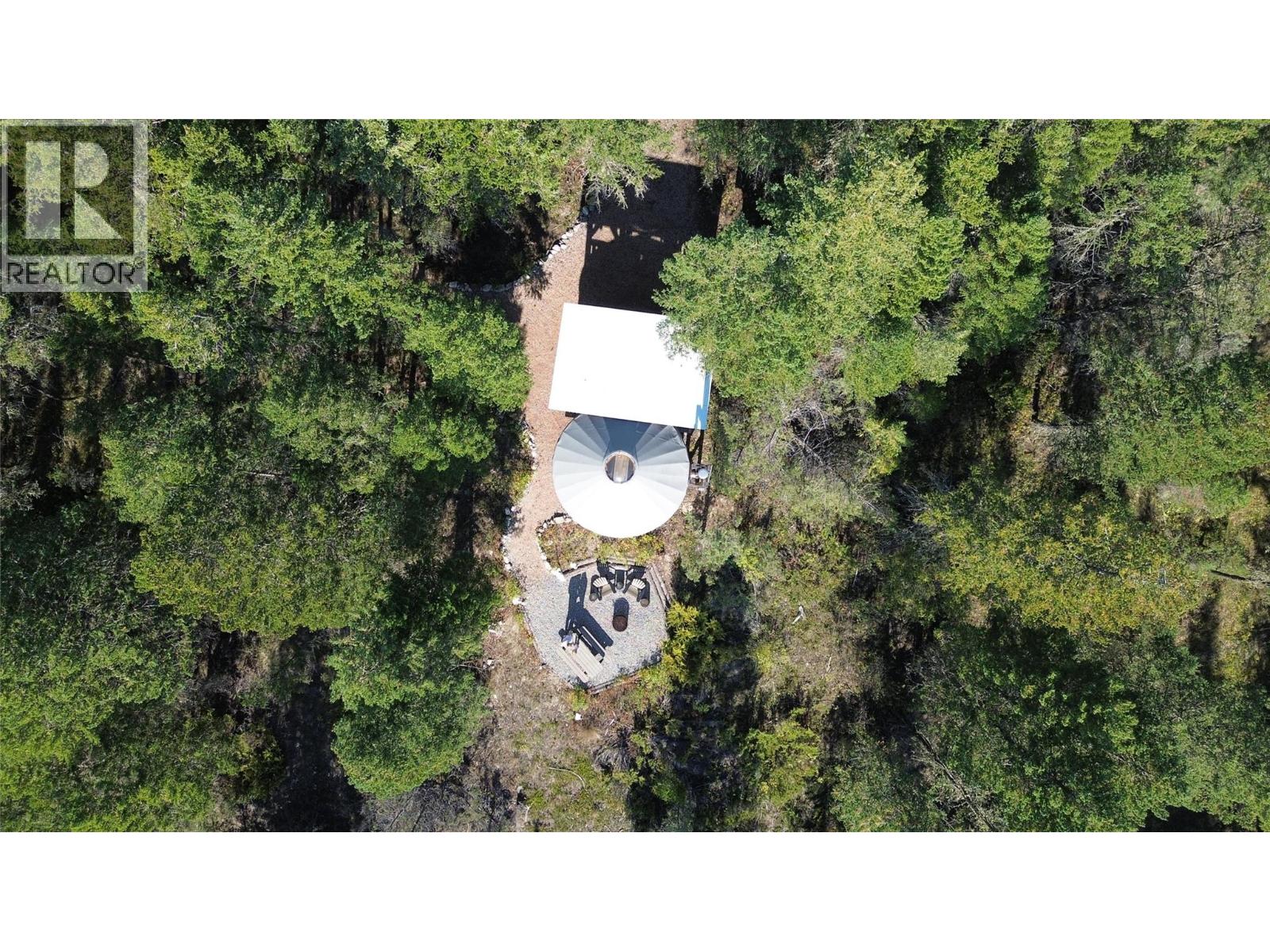 7058 95 Highway Property Photo 8