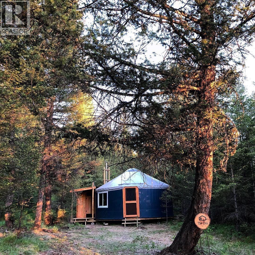 7058 95 Highway Property Photo 15