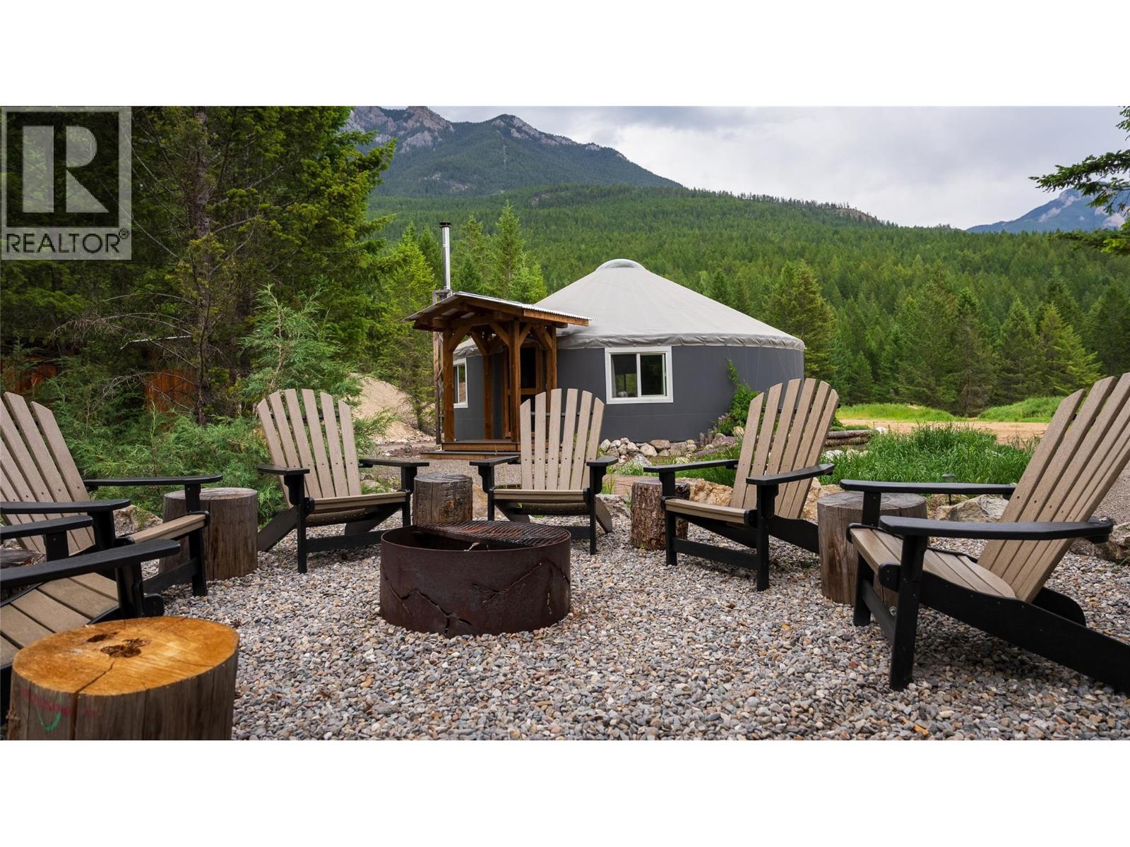 7058 95 Highway Property Photo 16