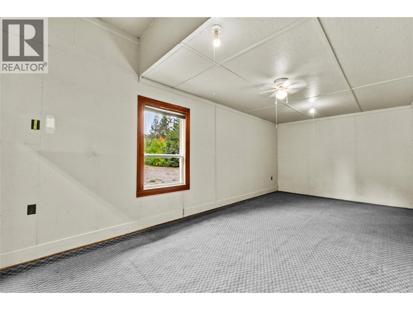5144 Railway Drive Property Photo 16