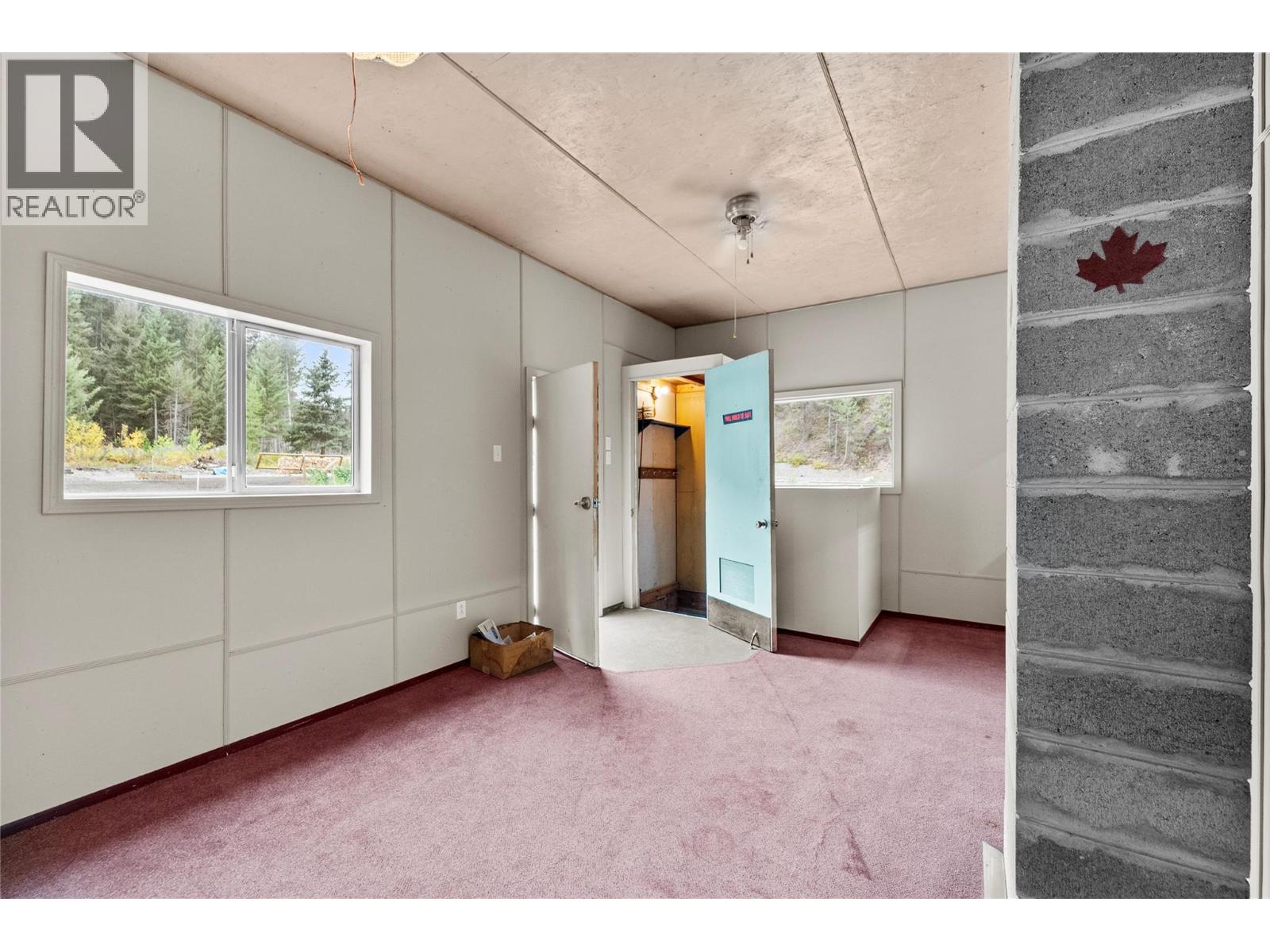 5144 Railway Drive Property Photo 21
