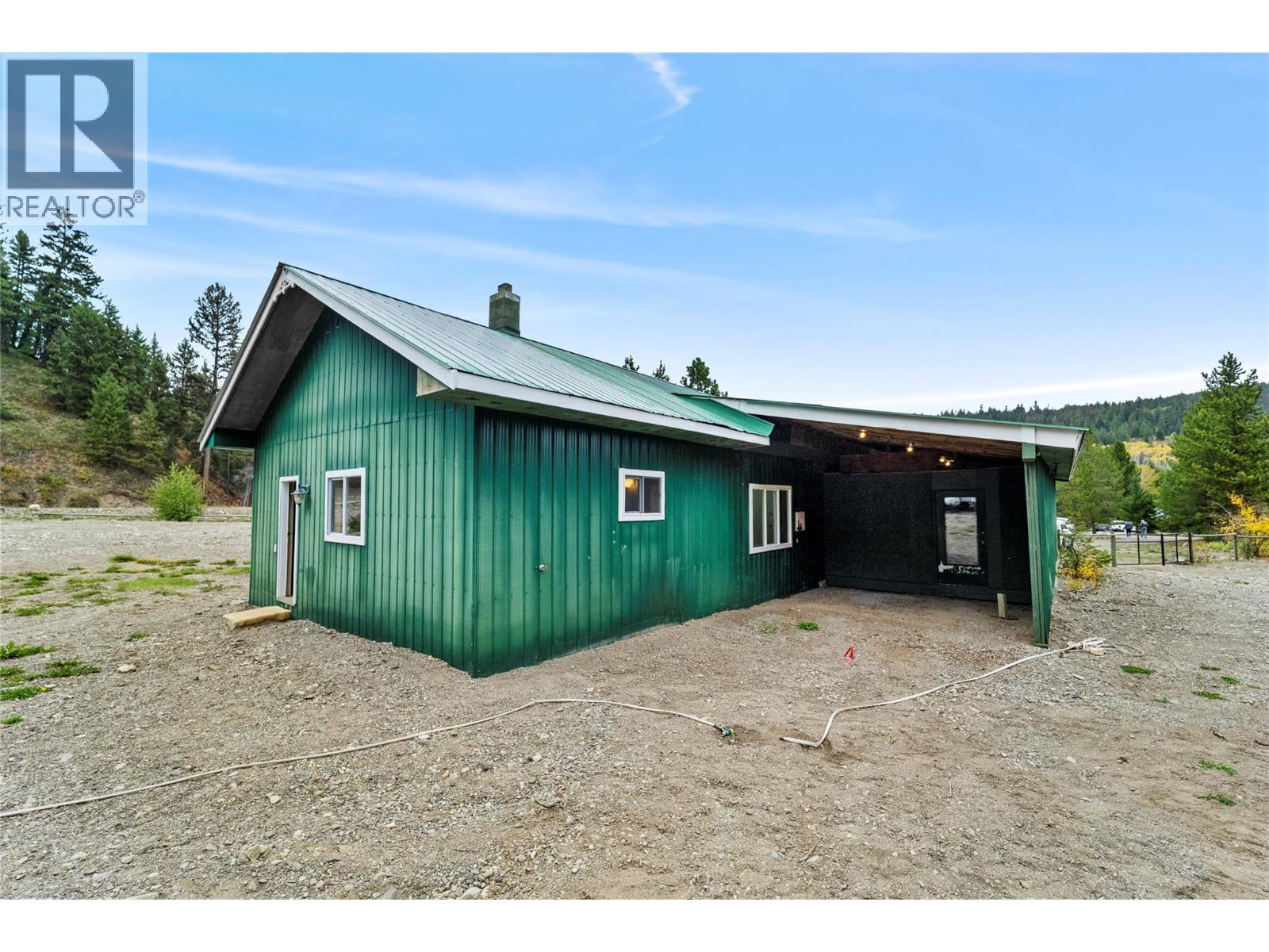5144 Railway Drive Property Photo 27