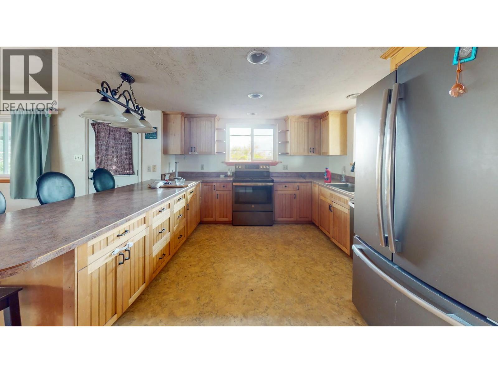 115 24th Avenue N Property Photo 6