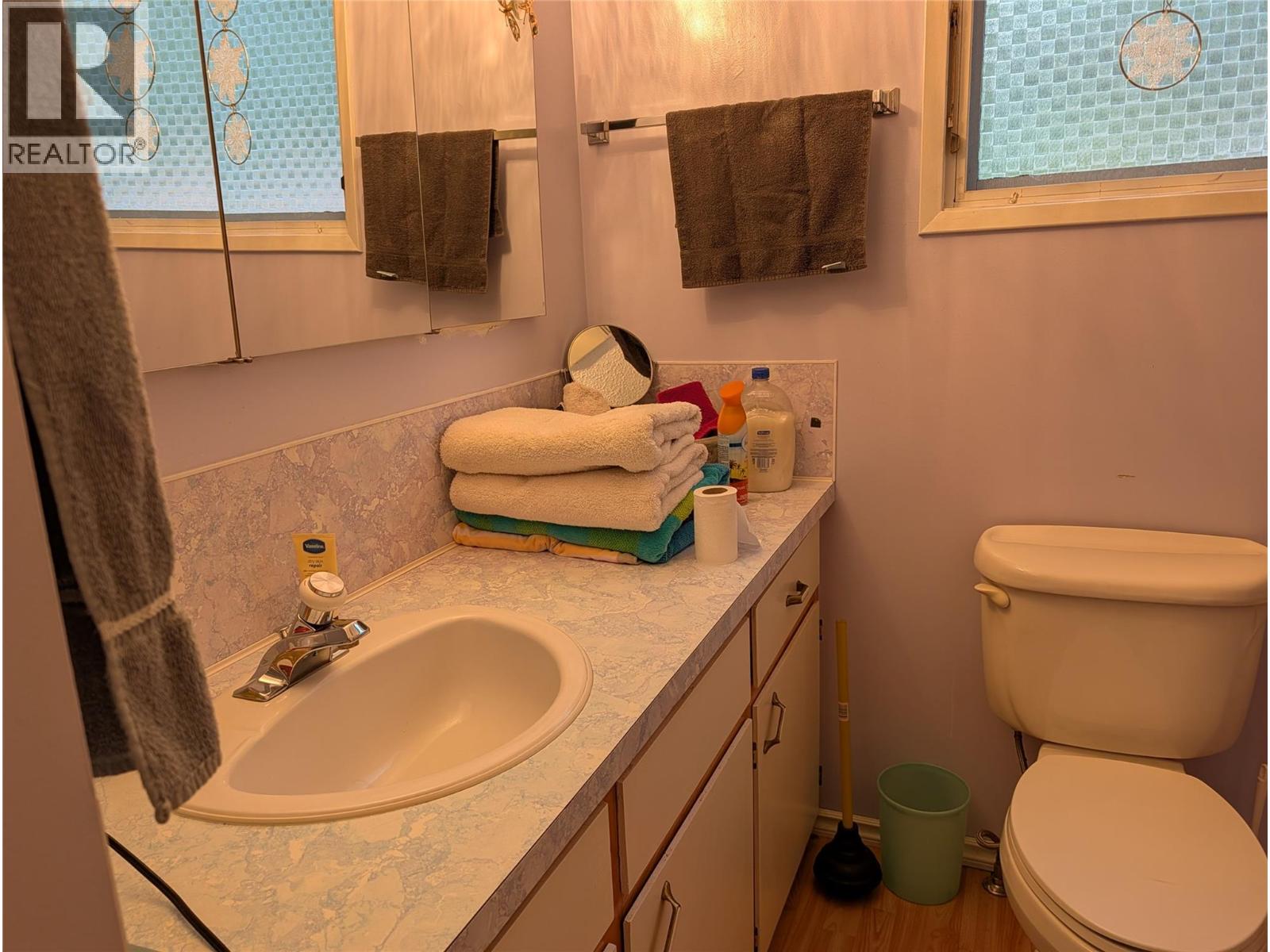 8893 Holding Road Property Photo 17