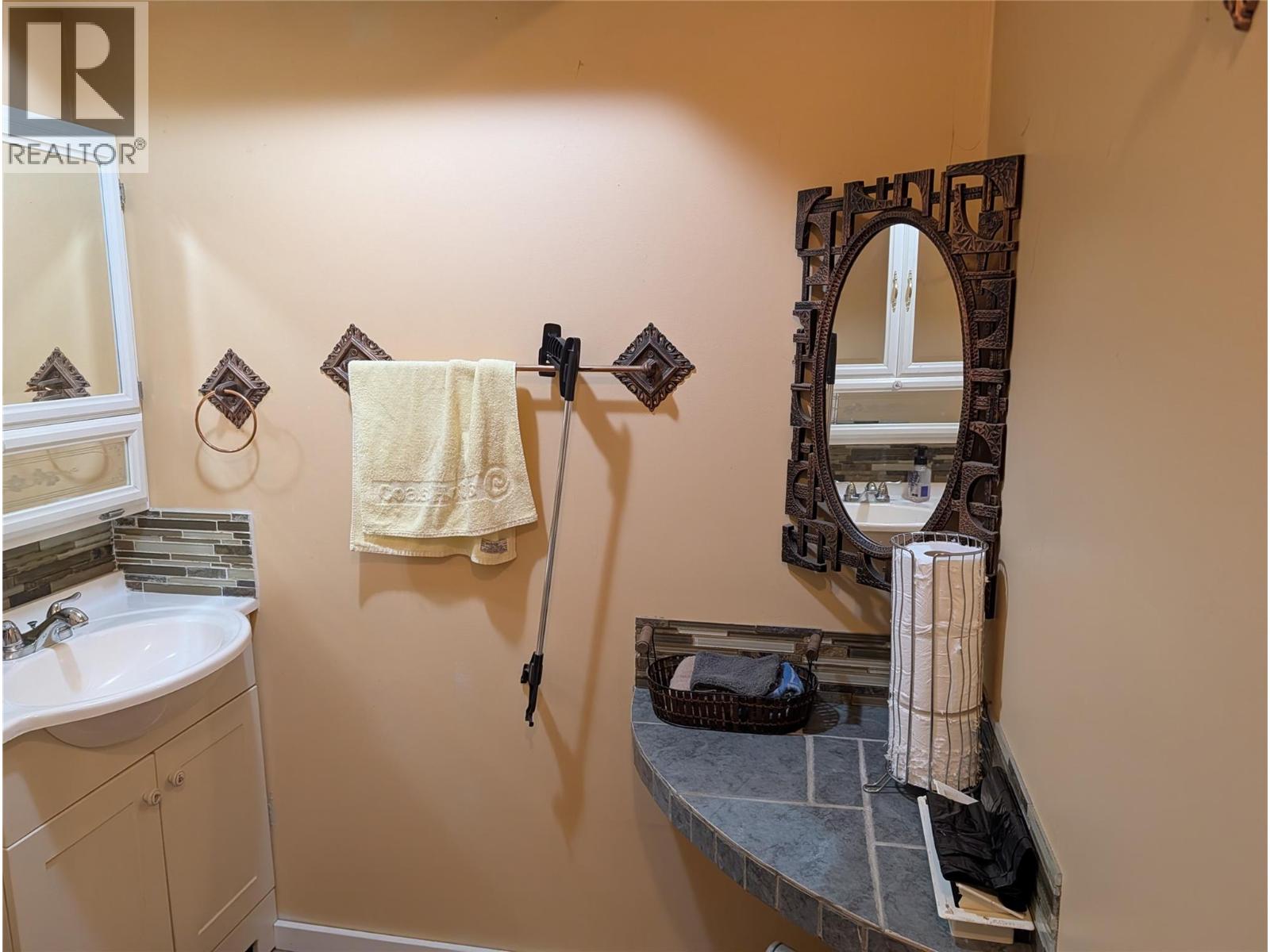 8893 Holding Road Property Photo 33
