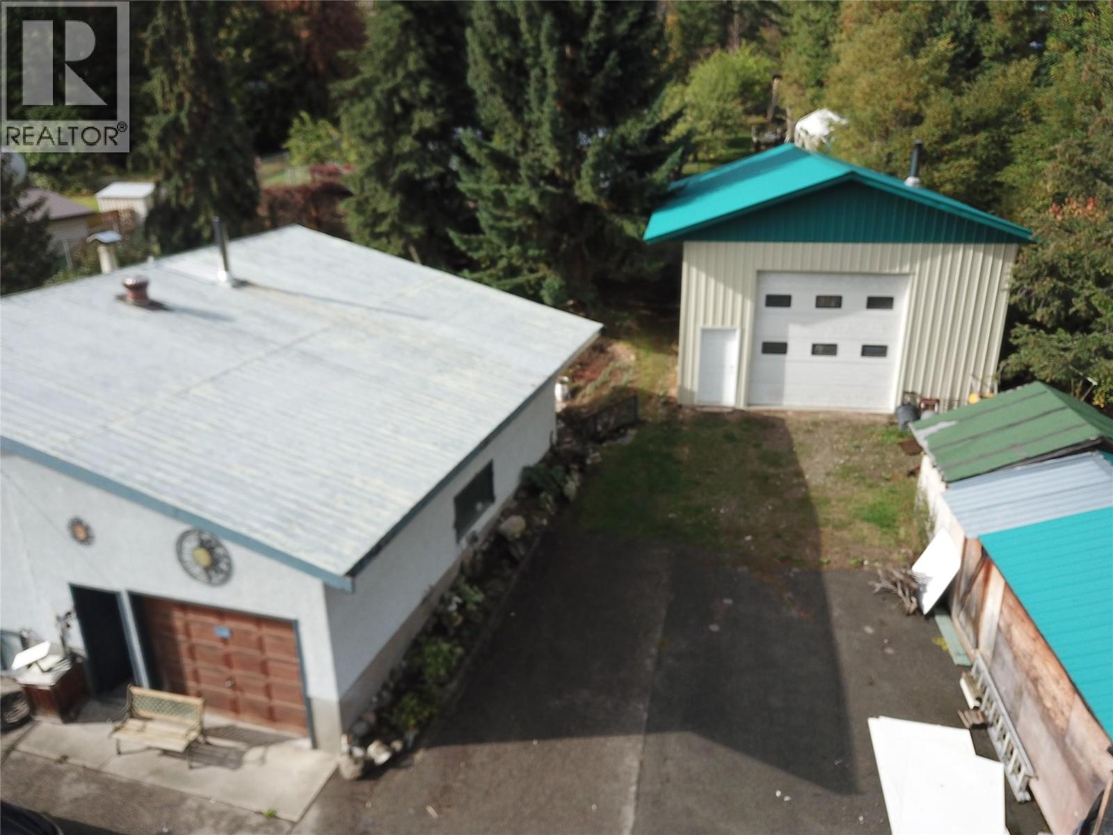 8893 Holding Road Property Photo 40