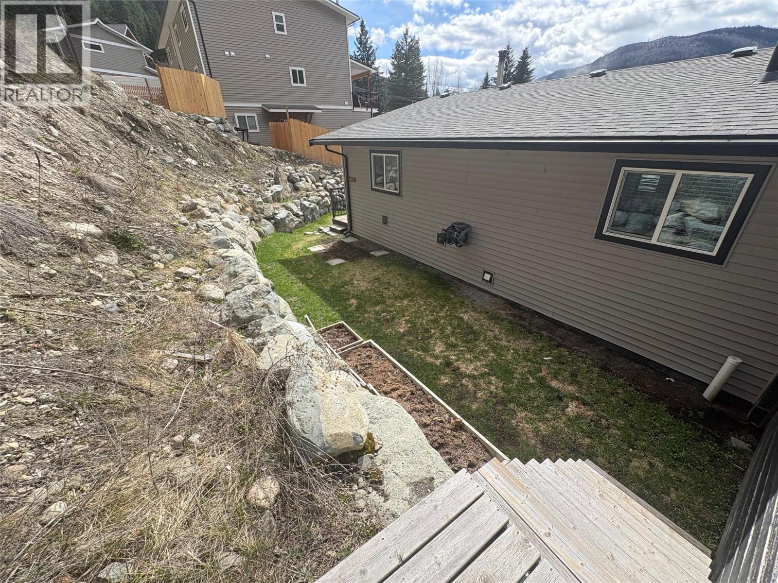 7370 Cahilty Crescent Property Photo 11