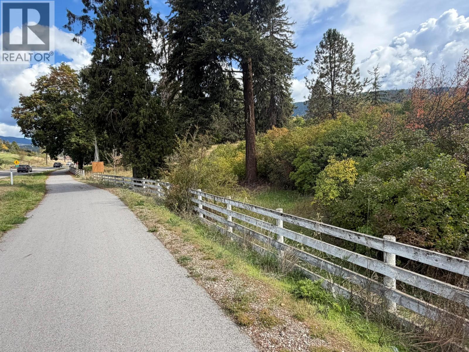5440 Silver Star Road Property Photo 18