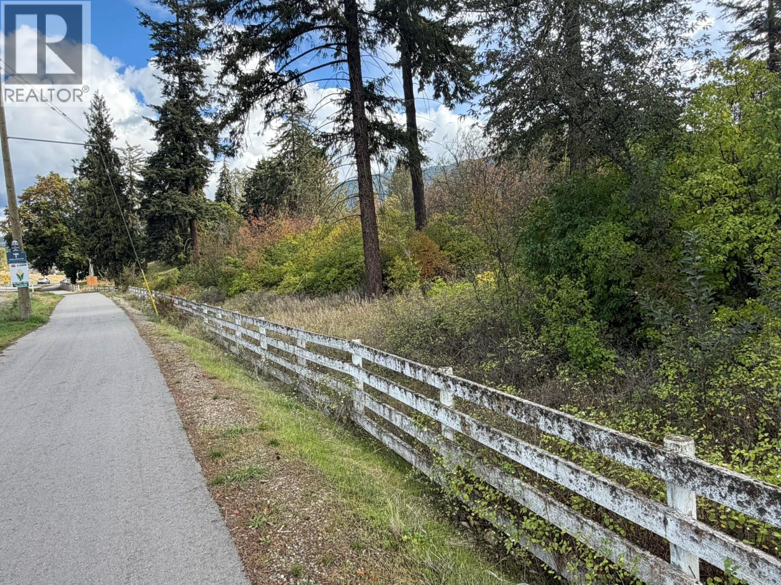 5440 Silver Star Road Property Photo 23