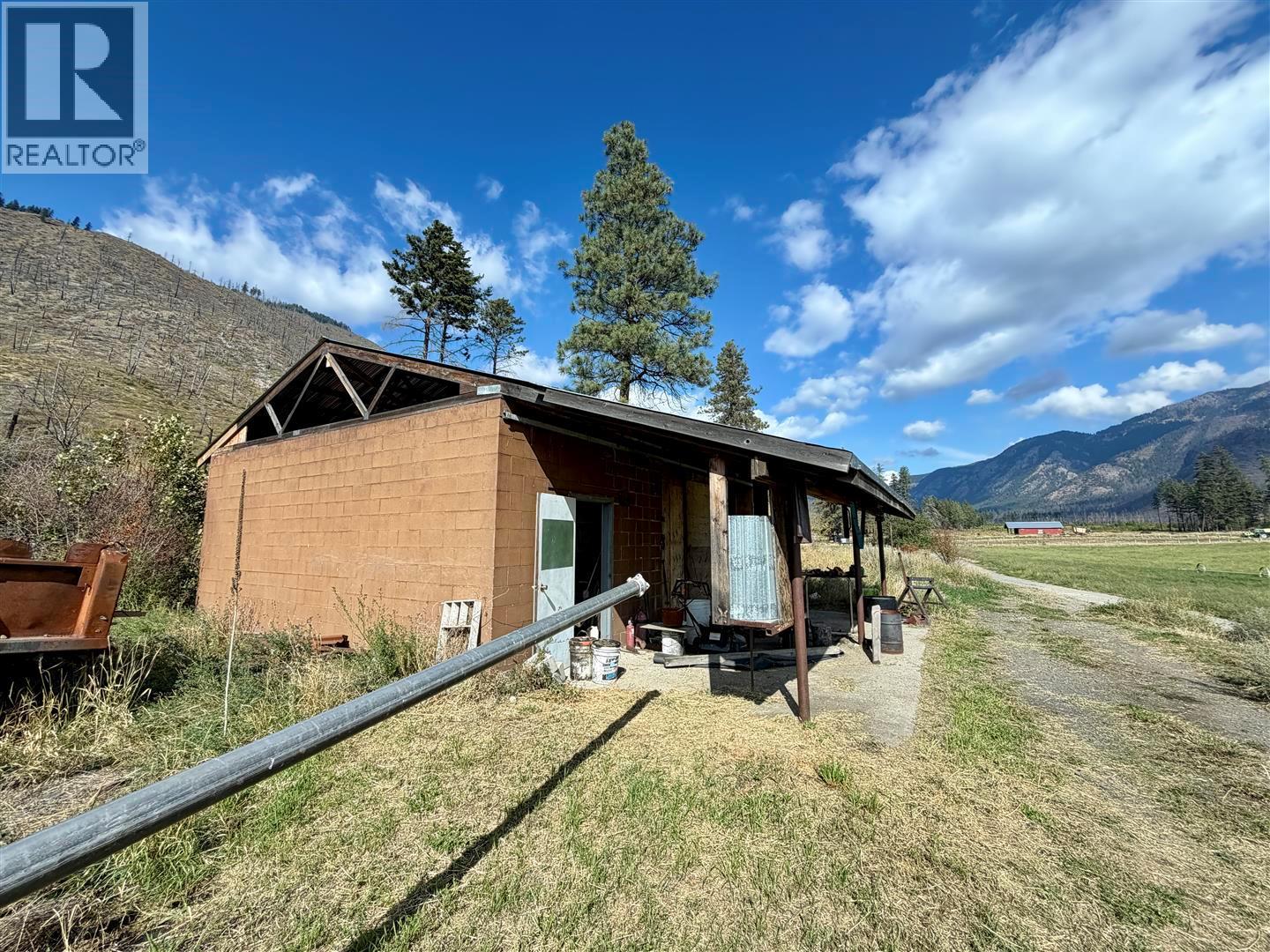 2000/1960 Botanie Creek Road Property Photo 44