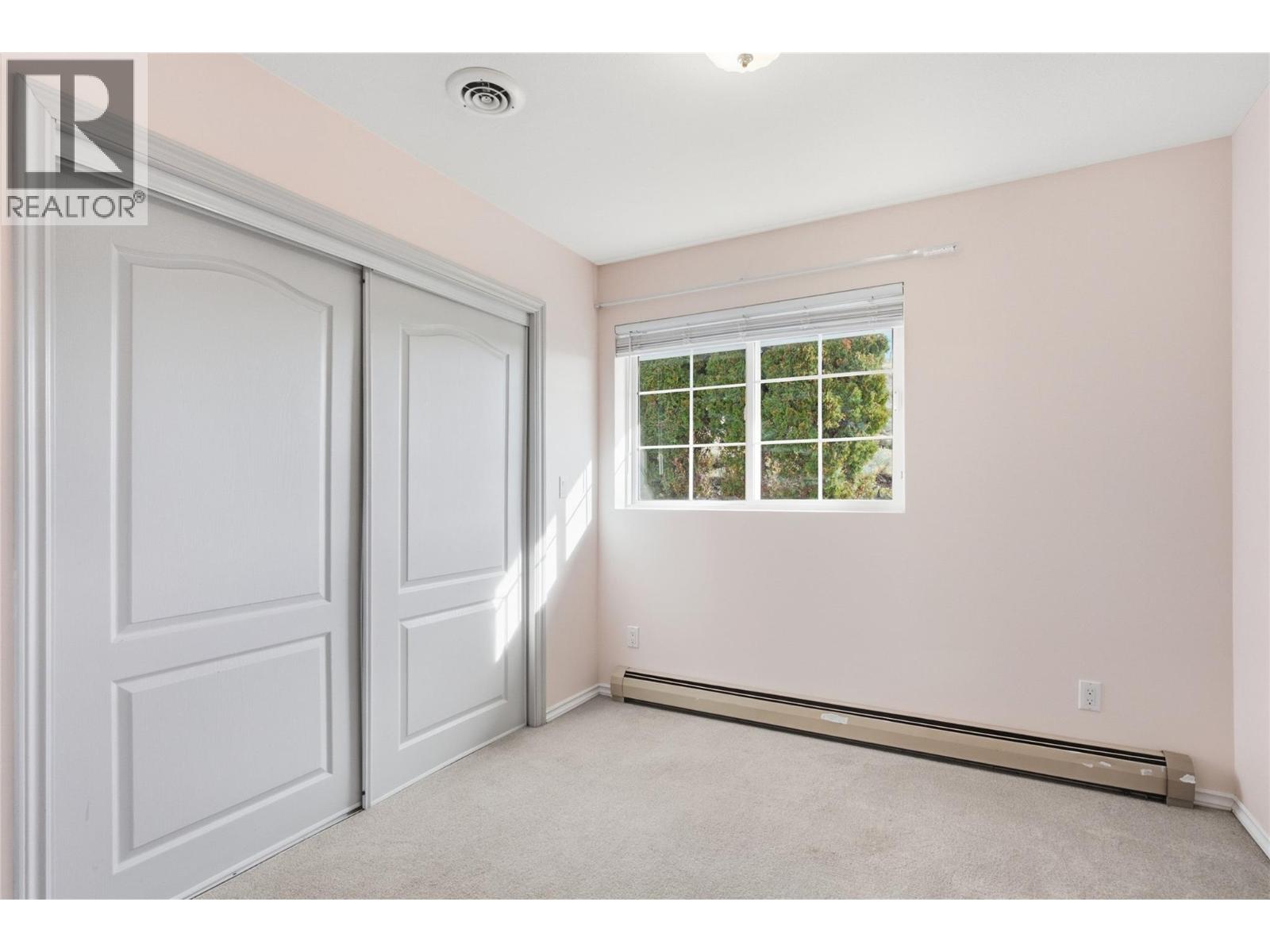 1398/1400 Semlin Drive Property Photo 35