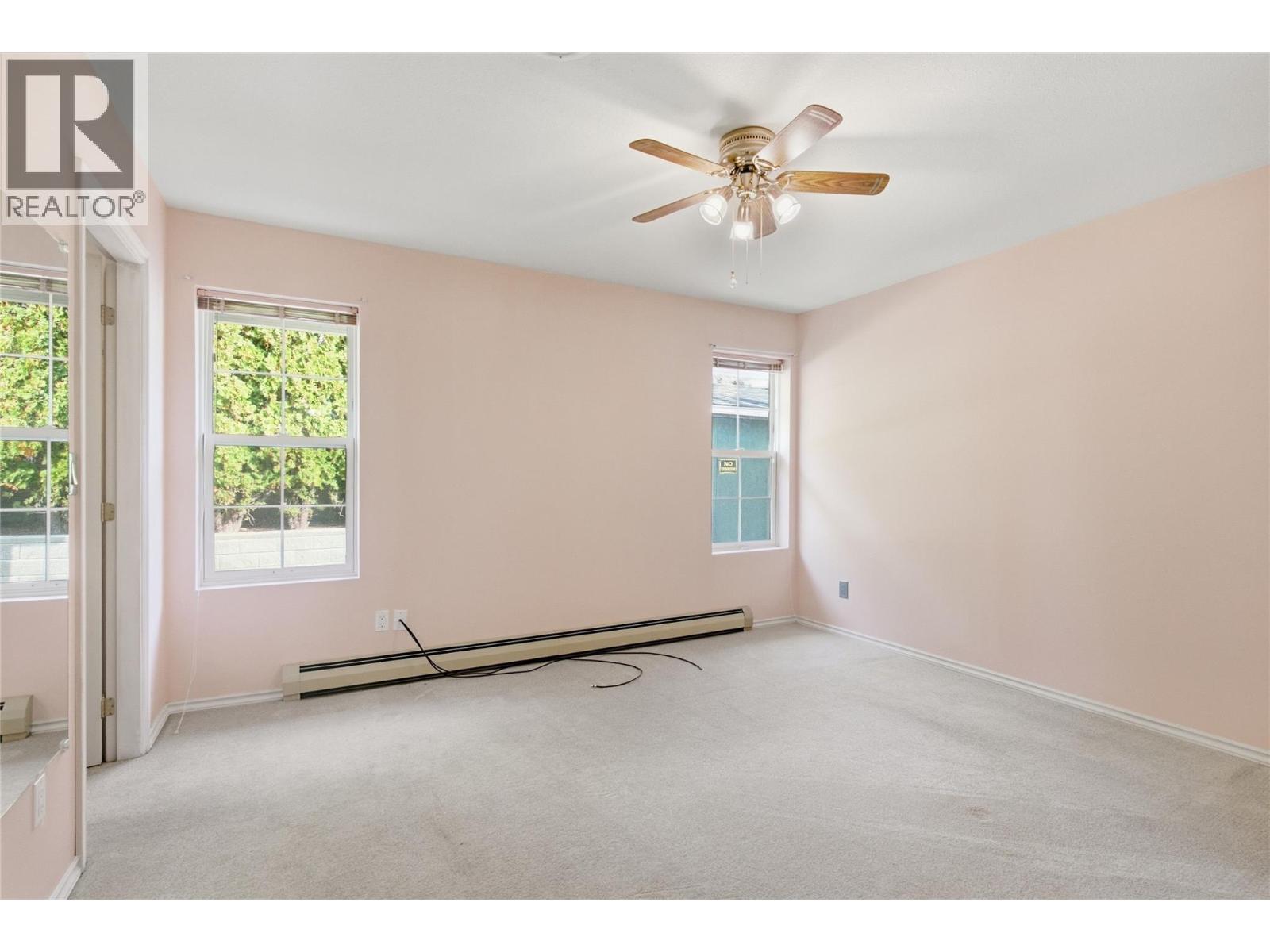 1398/1400 Semlin Drive Property Photo 37