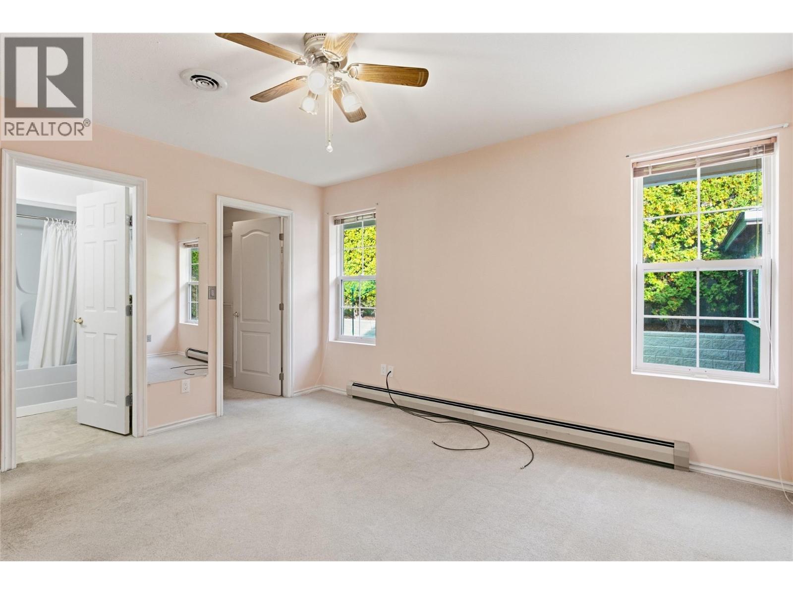 1398/1400 Semlin Drive Property Photo 38