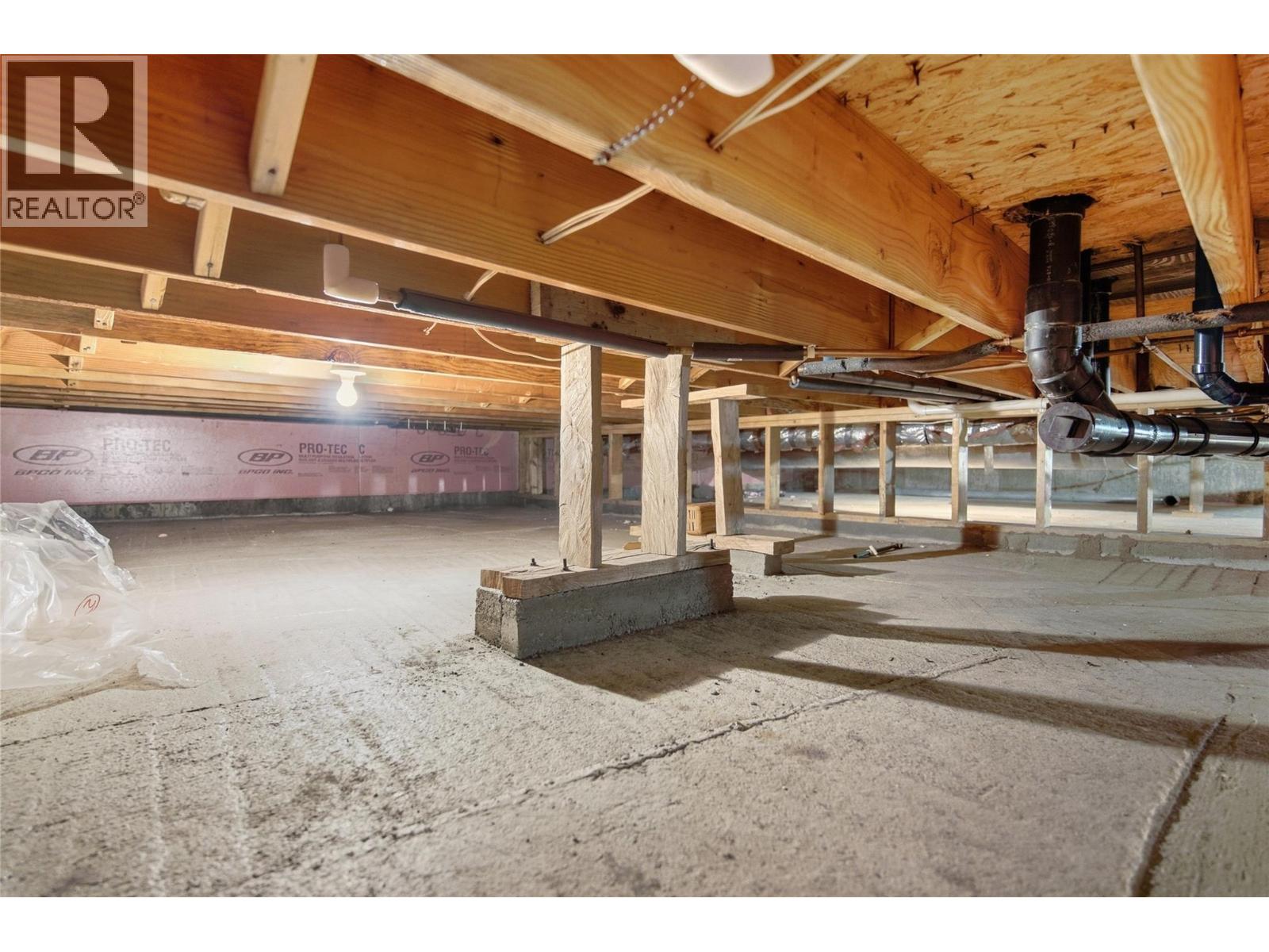 1398/1400 Semlin Drive Property Photo 41