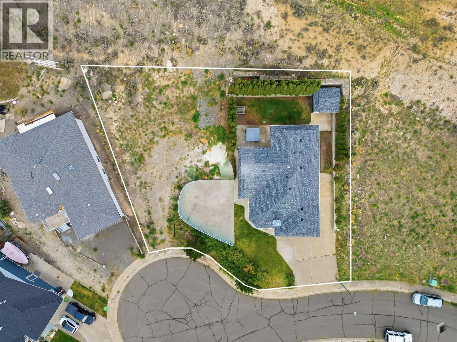 1398/1400 Semlin Drive Property Photo 44