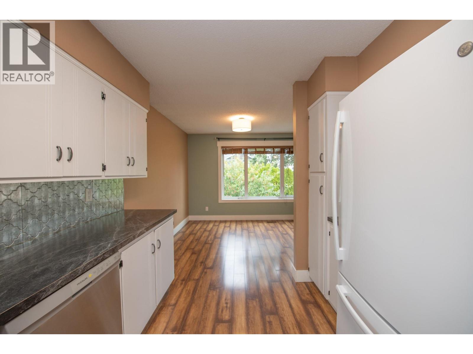 2855 Burns Avenue Property Photo 7