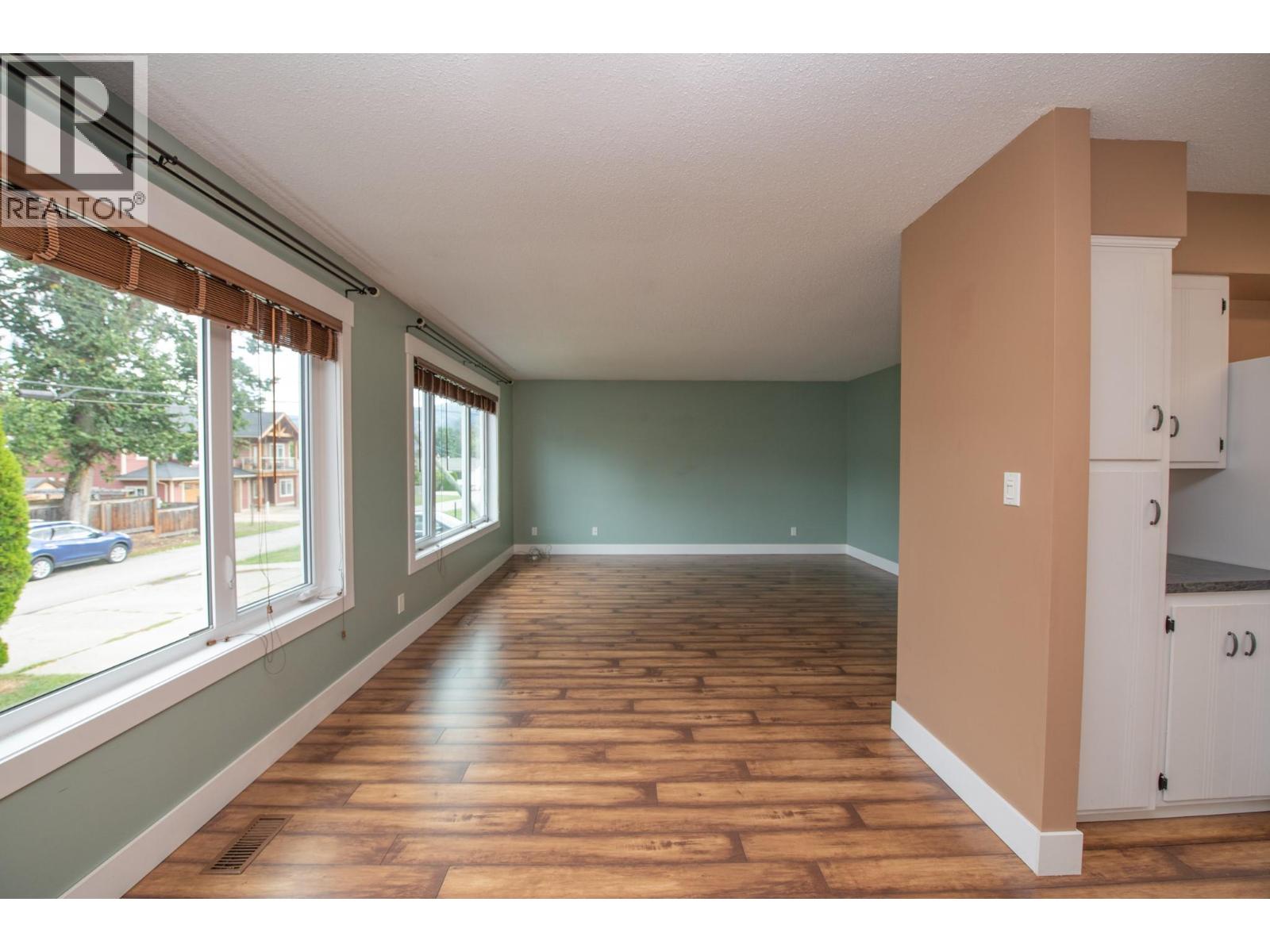 2855 Burns Avenue Property Photo 10