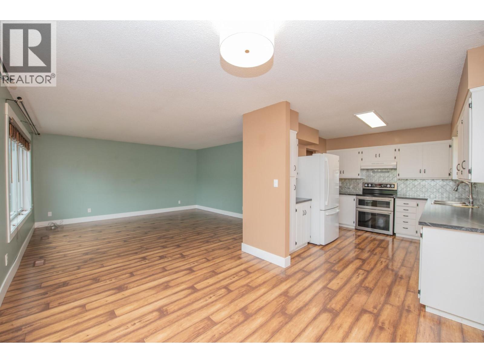 2855 Burns Avenue Property Photo 11