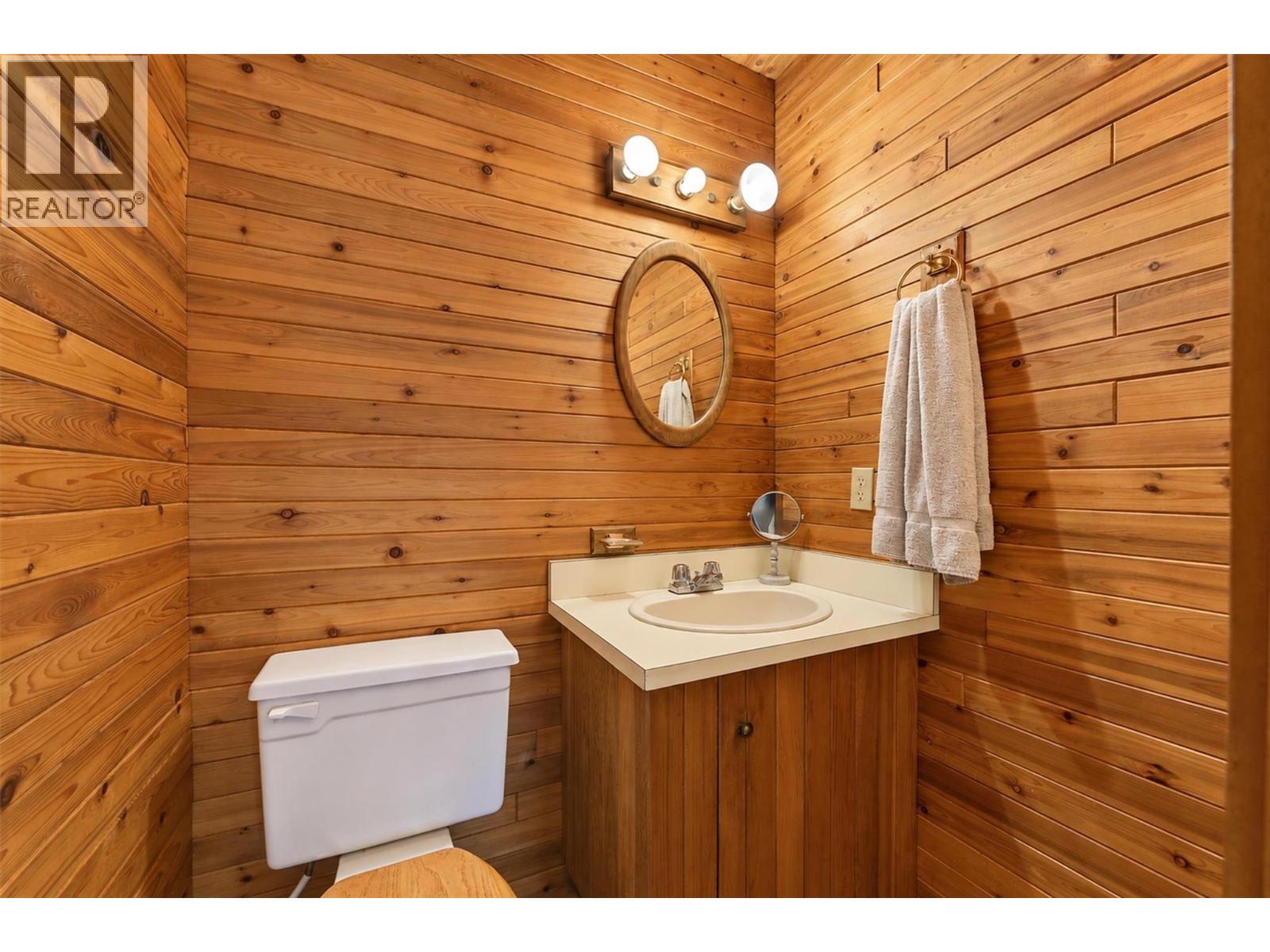 392 Valley Road N Property Photo 26