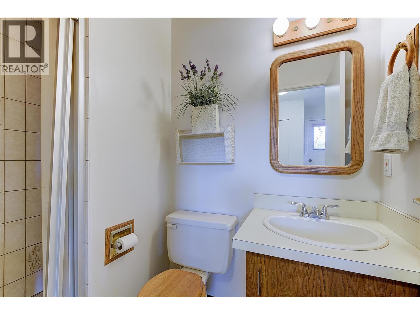 392 Valley Road N Property Photo 40