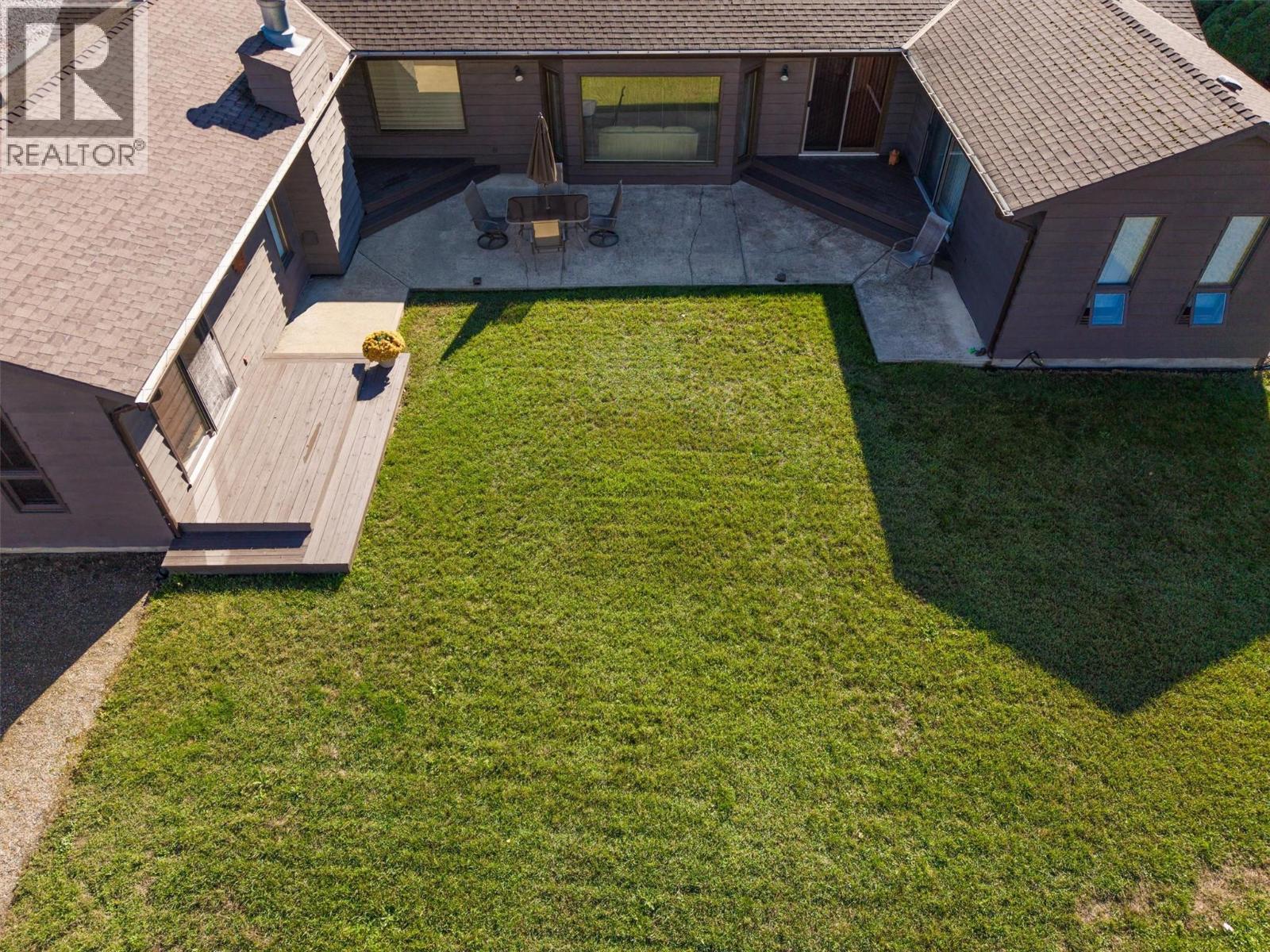 392 Valley Road N Property Photo 53