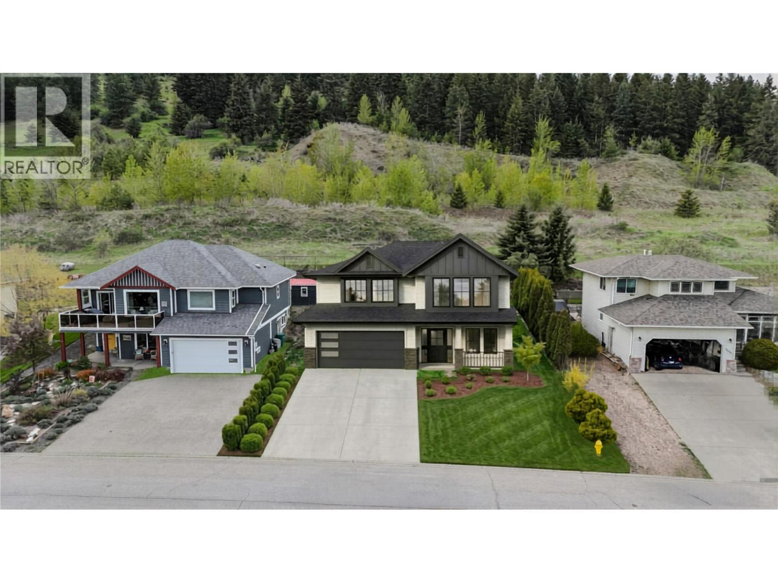 2000 Mountain View Avenue Property Photo 2
