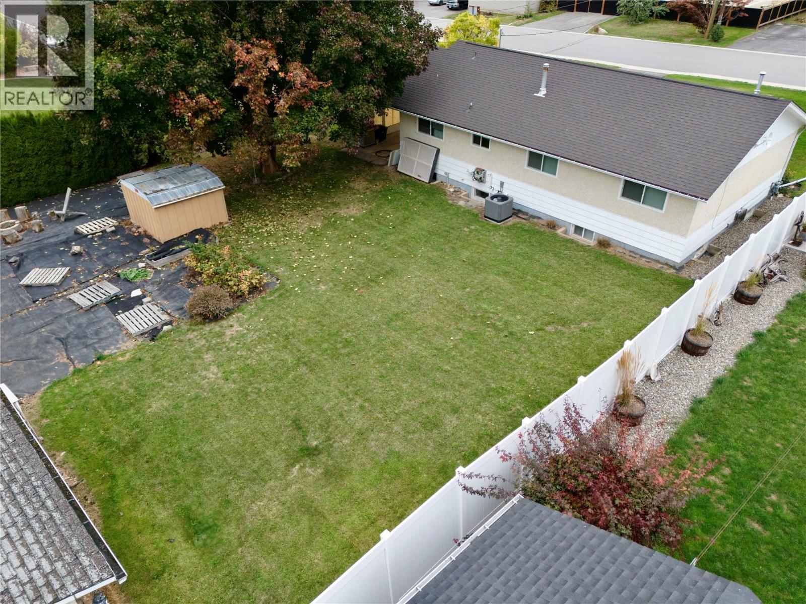 2109 Cedar Street Property Photo 3