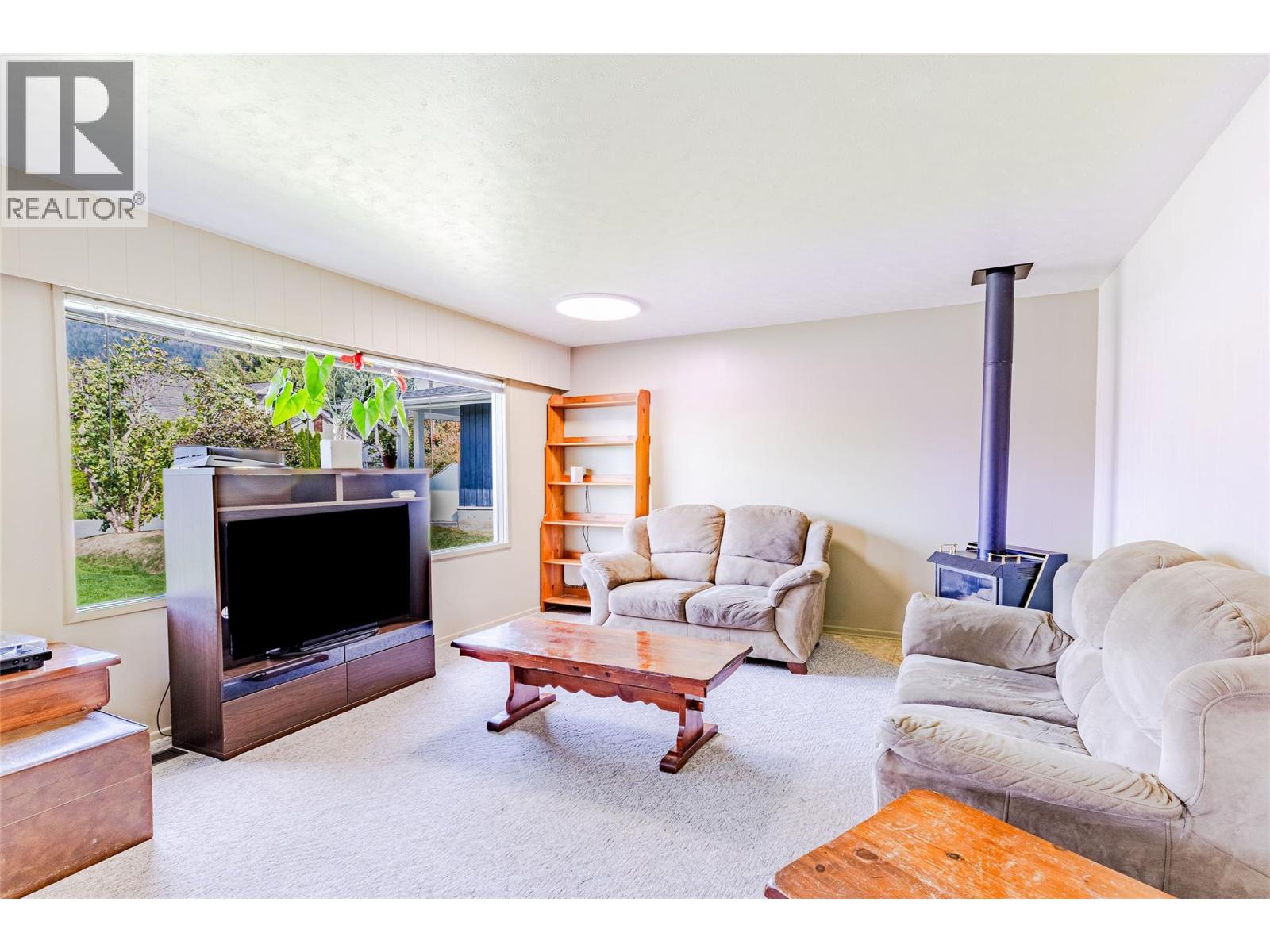 2109 Cedar Street Property Photo 8