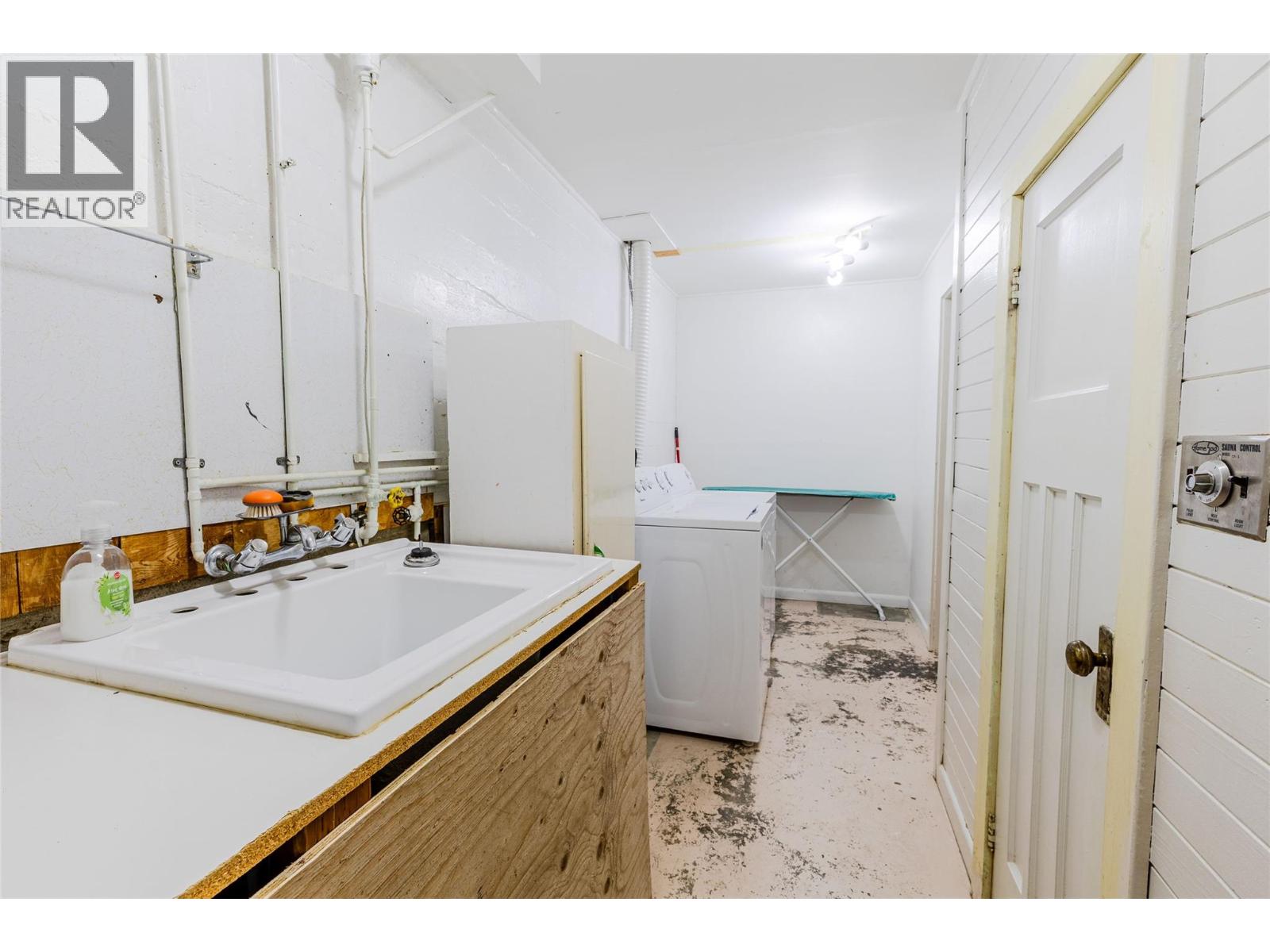 2109 Cedar Street Property Photo 16