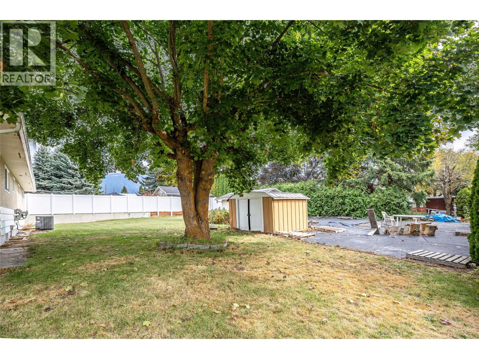 2109 Cedar Street Property Photo 22