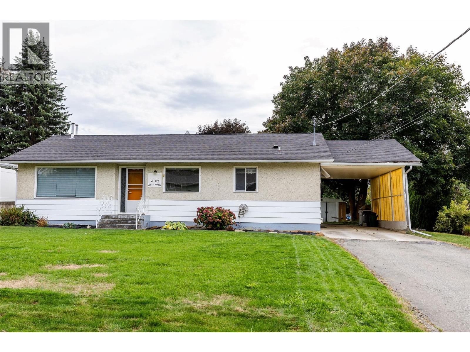 2109 Cedar Street Property Photo 25