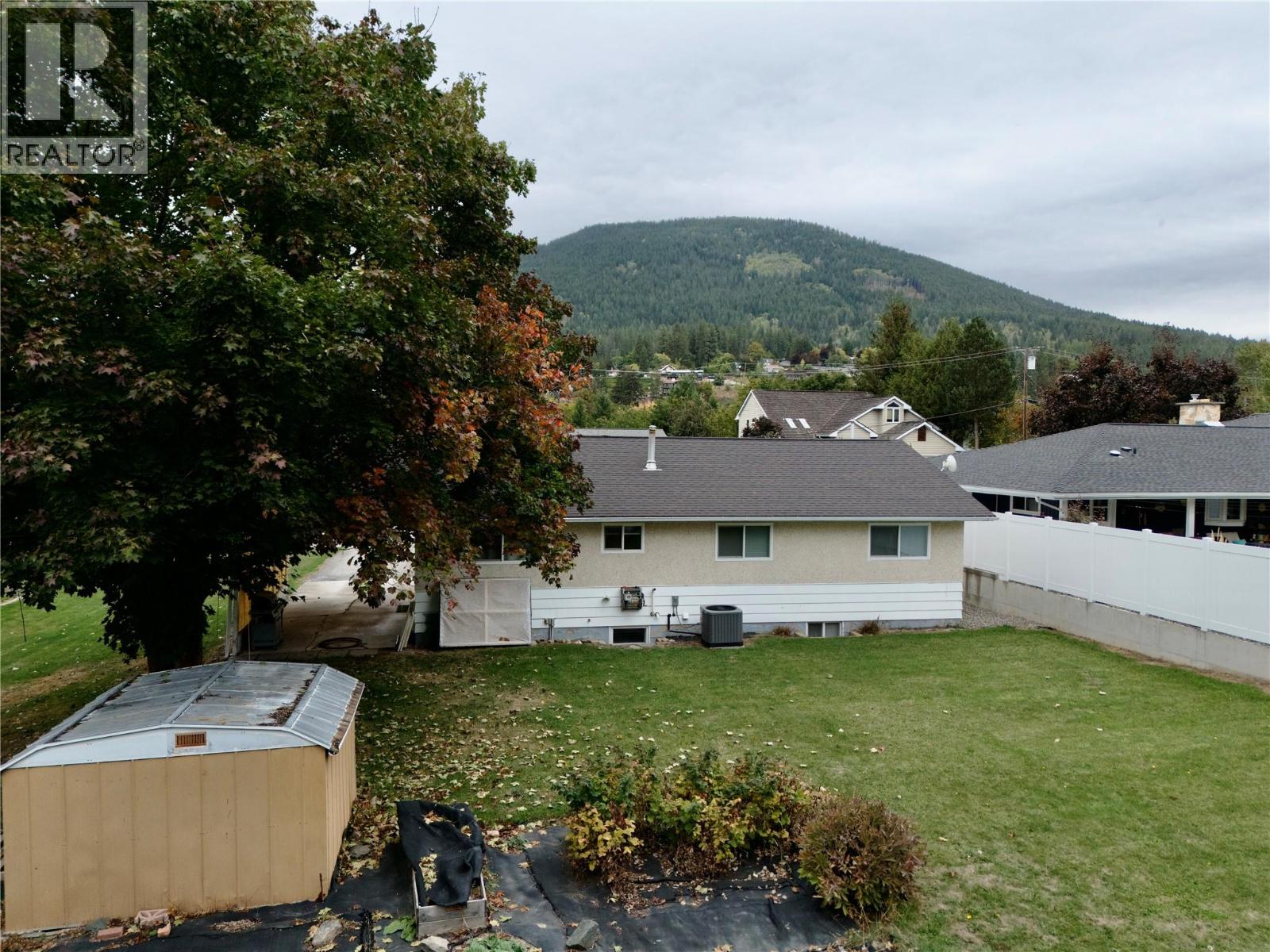 2109 Cedar Street Property Photo 28