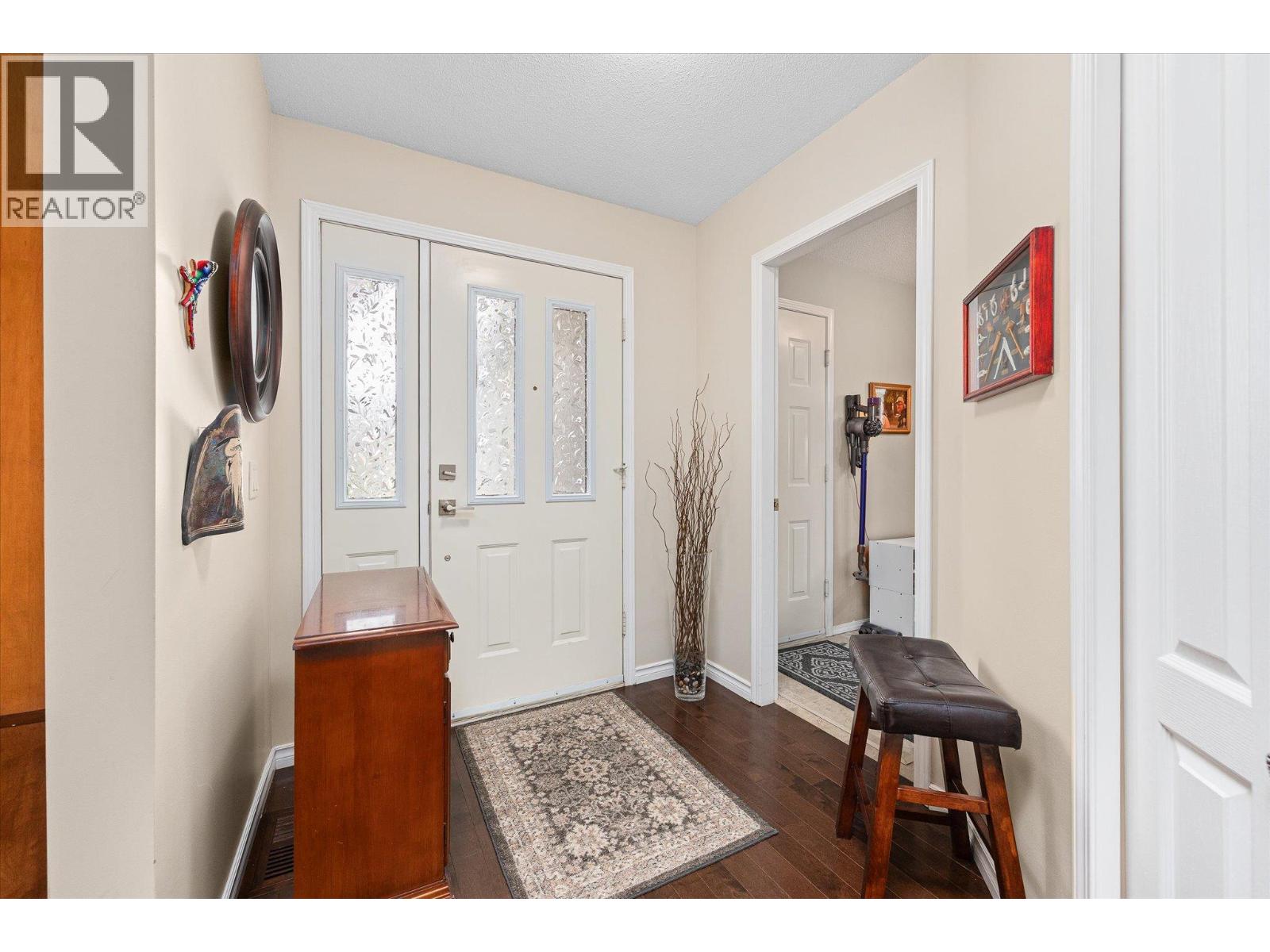 615 Glenmeadows Road Unit# 3 Property Photo 4