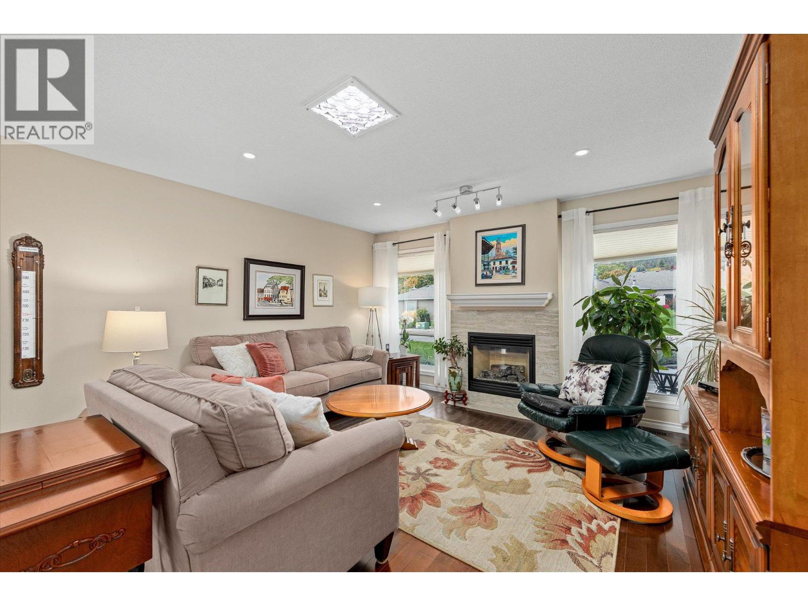 615 Glenmeadows Road Unit# 3 Property Photo 6