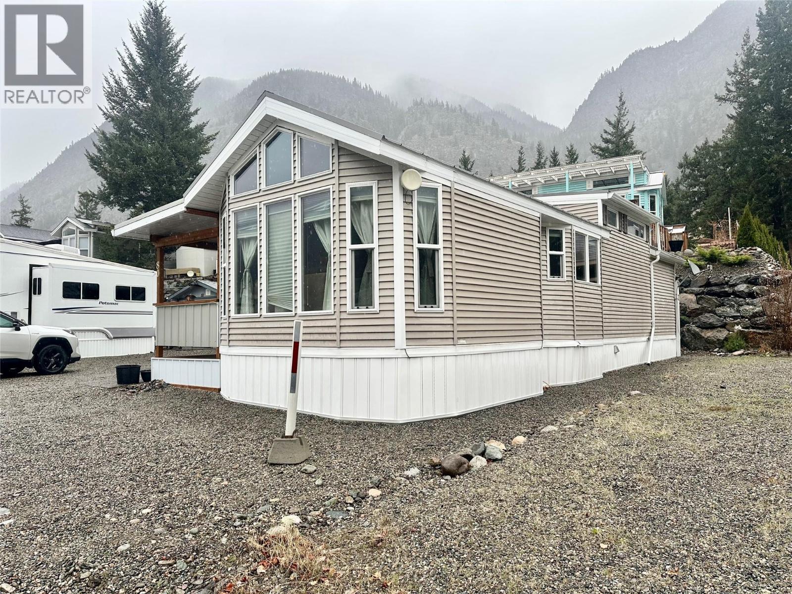 4354 Highway 3 Unit# 80 Property Photo 2