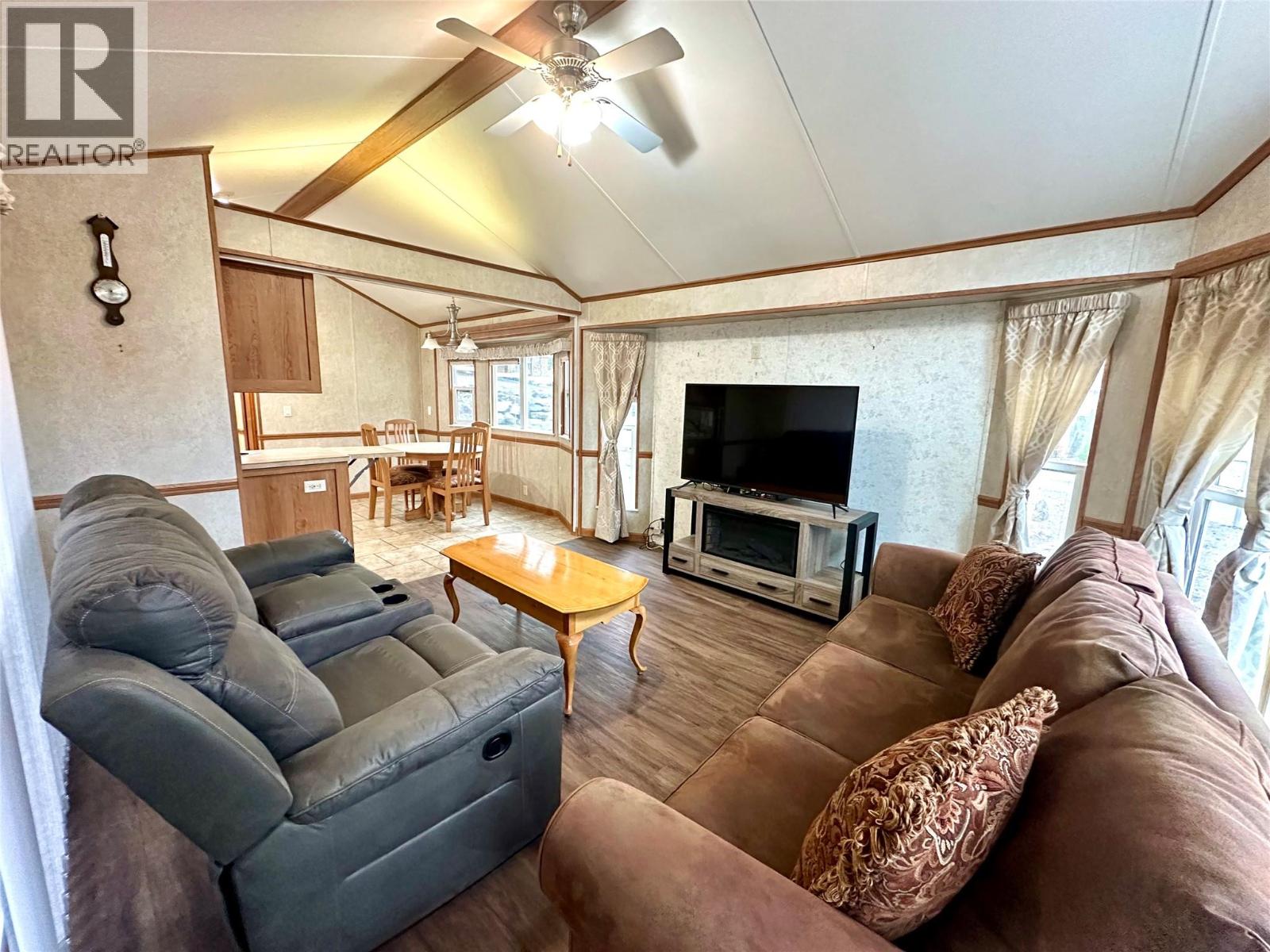4354 Highway 3 Unit# 80 Property Photo 8