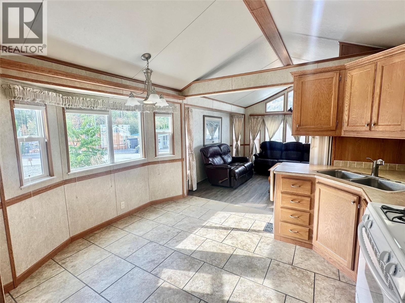 4354 Highway 3 Unit# 80 Property Photo 36